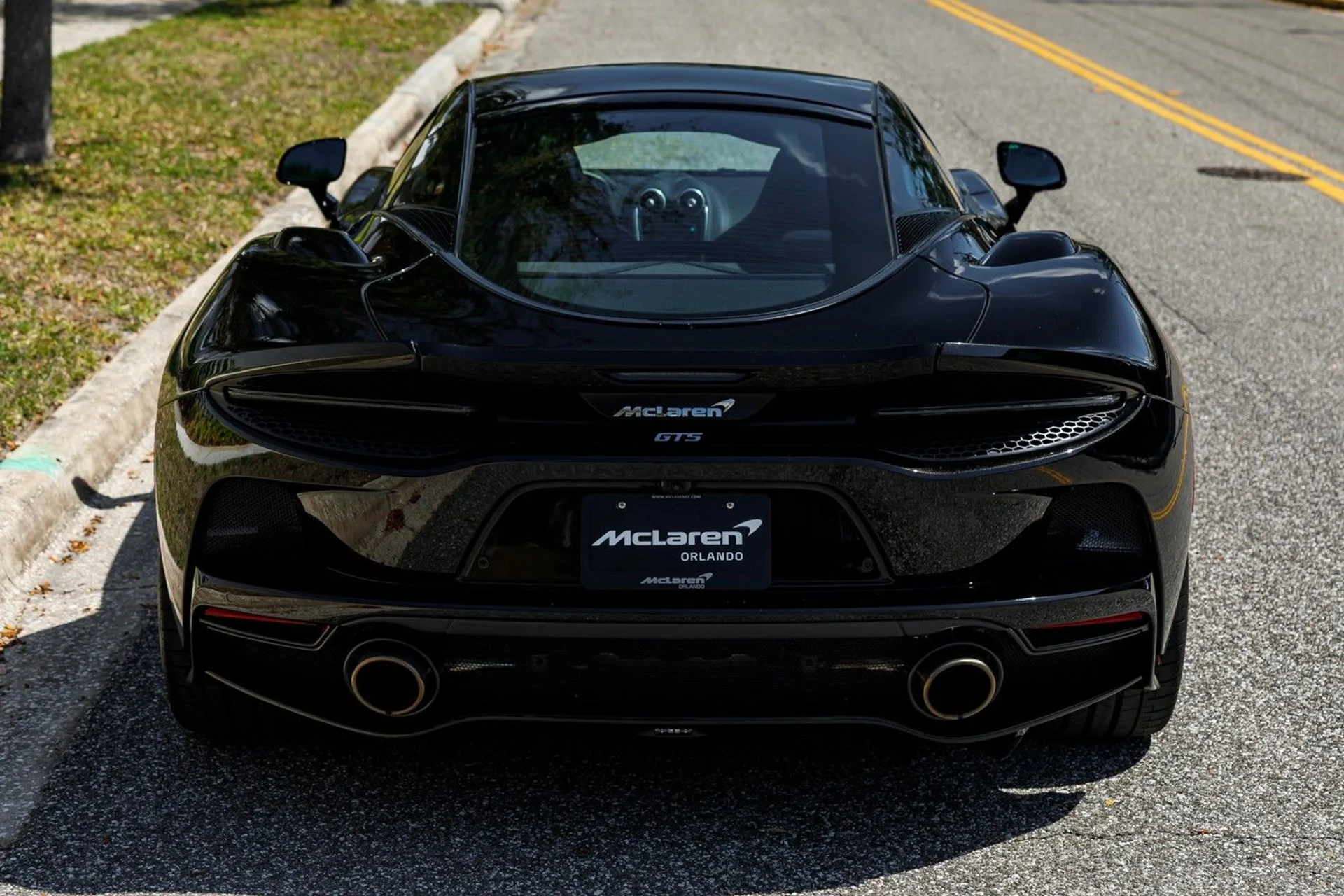 mph008_4172963619_470_p9_l_8d241772de