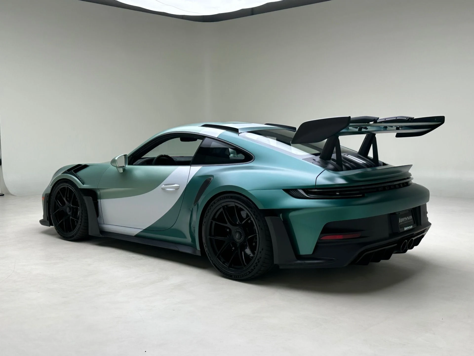 mph008_4180466908_Used_2024_Porsche_911_GT_3_RS_1777498446_8ad0685fef