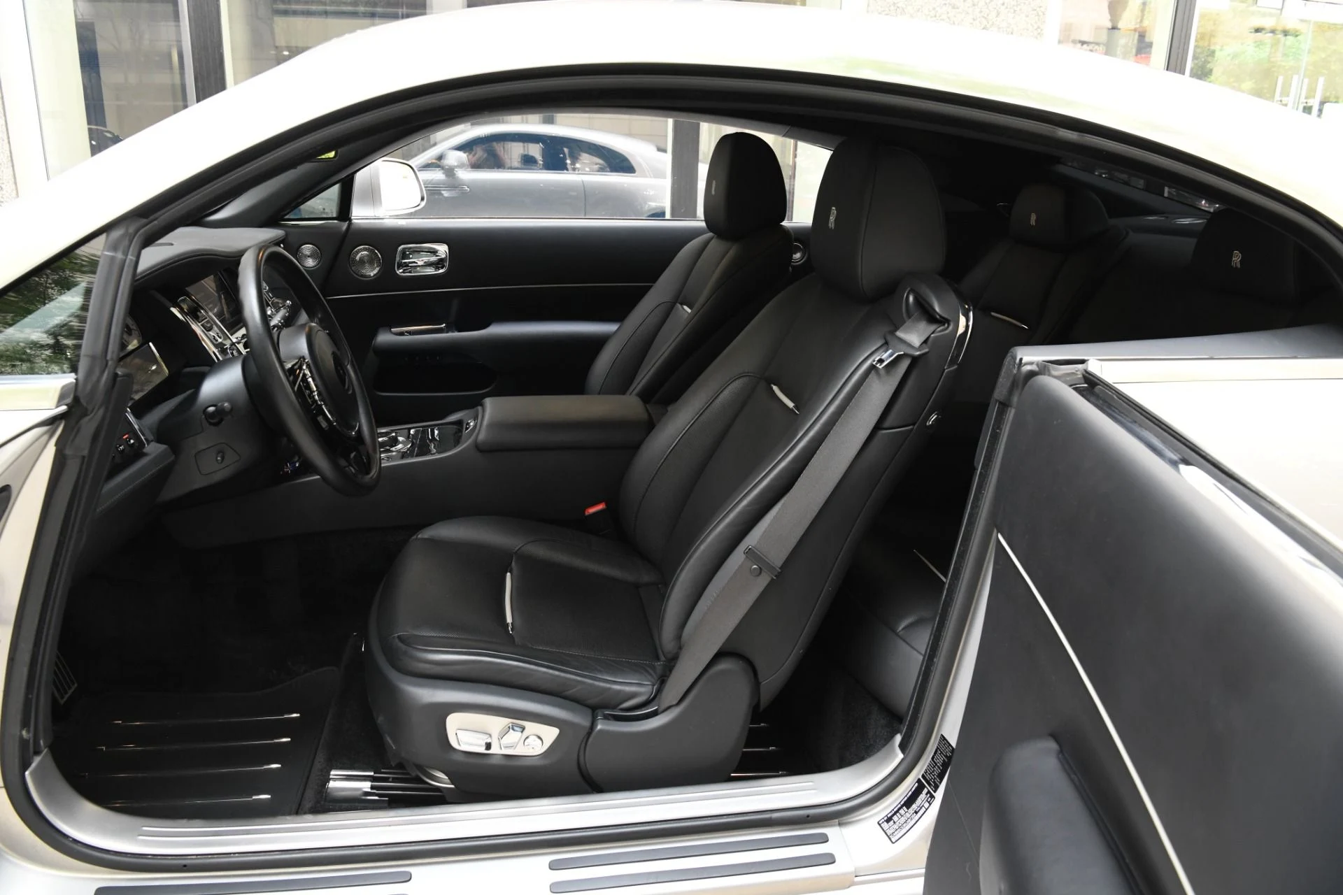 mph008_4181859342_11738_p10_l_27efc22ebc