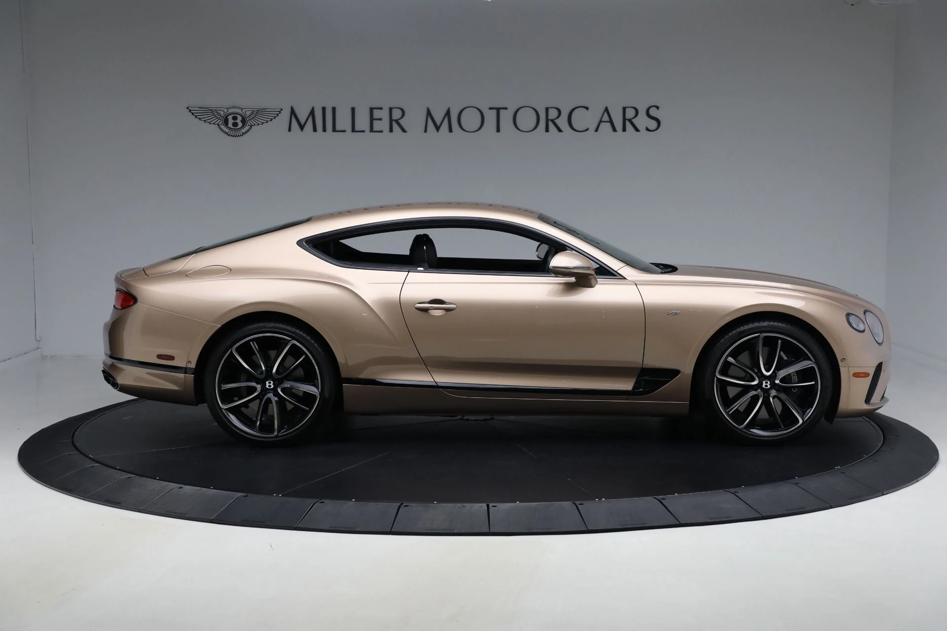 mph008_4193243550_Used_2022_Bentley_Continental_GT_V8_1762635869_79d45474e7