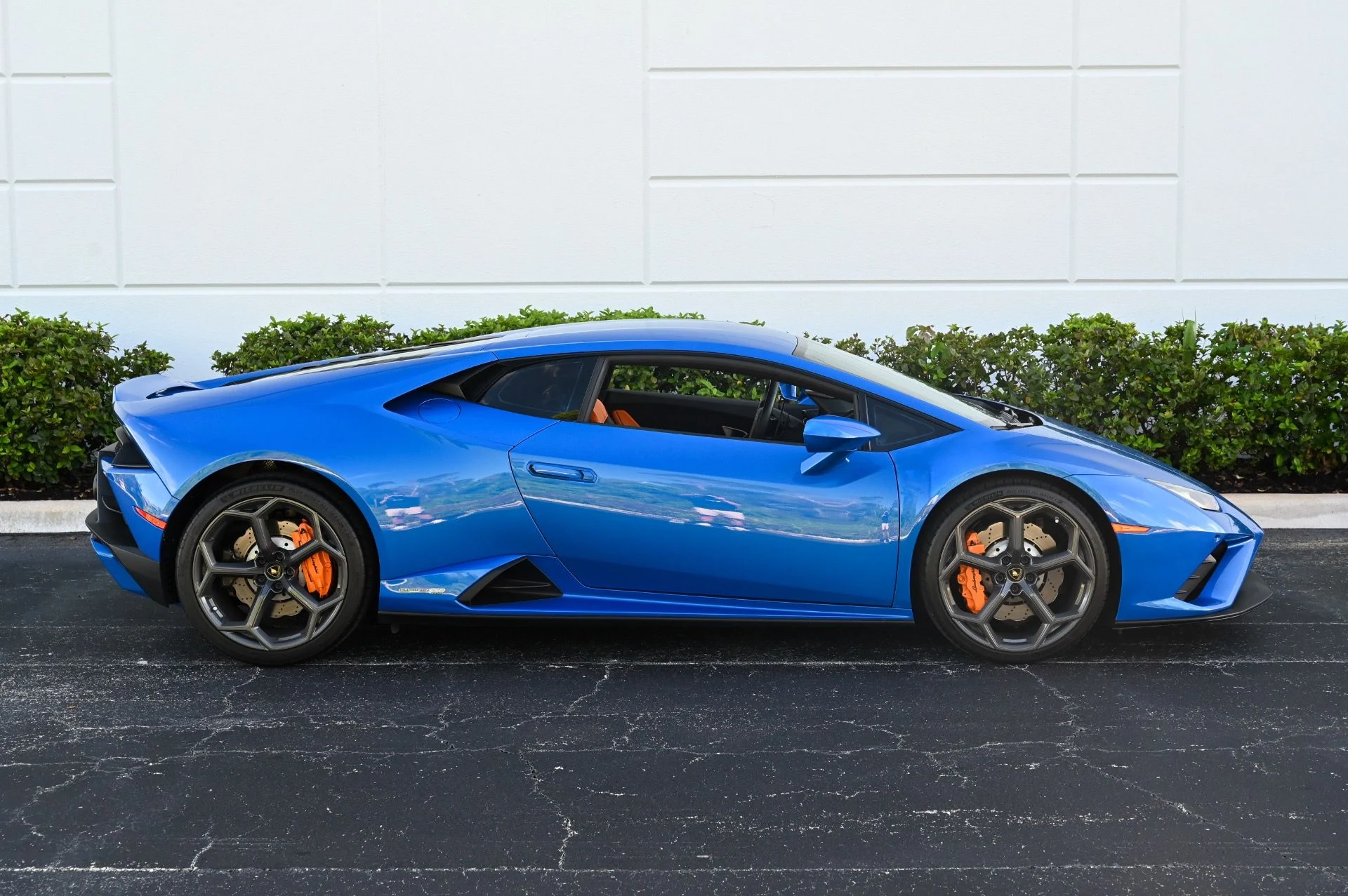 mph008_4195103814_Used_2020_Lamborghini_Huracan_EVO_1726853316_af576cde4b