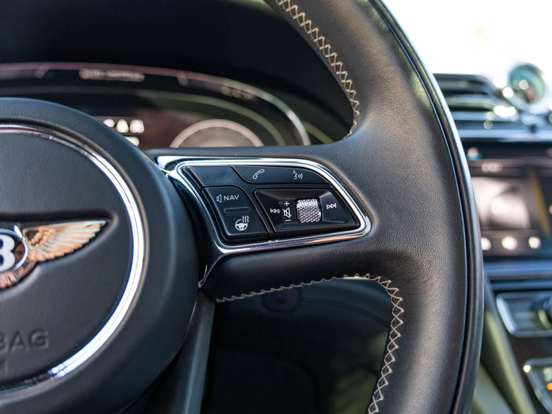 mph008_4202140657_55f5c7bbbfc5f10a6723bd5c7cb50193x_5aae86ce07