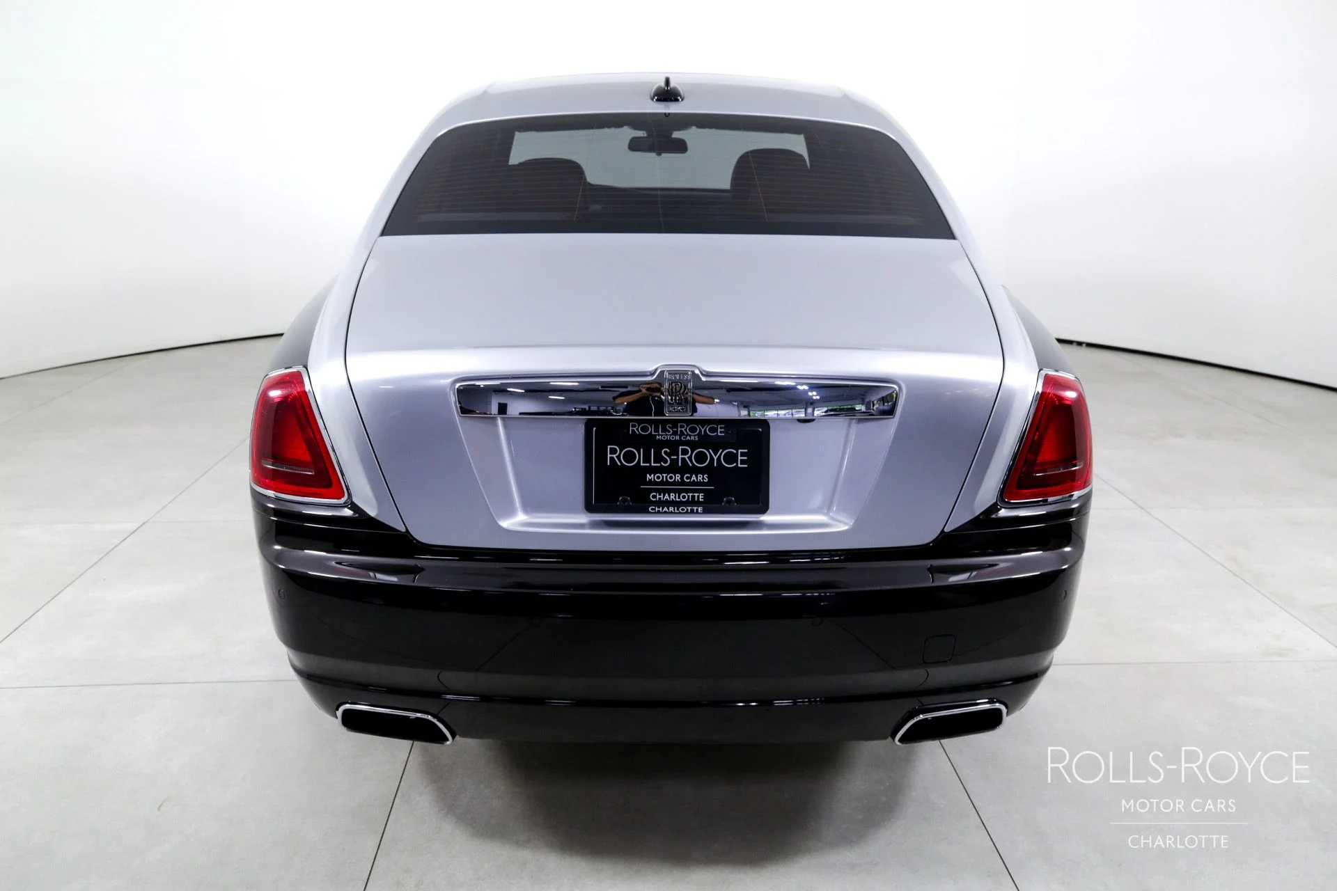 mph008_4202905533_Used_2014_Rolls_Royce_Ghost_1747161700_80764c19fc