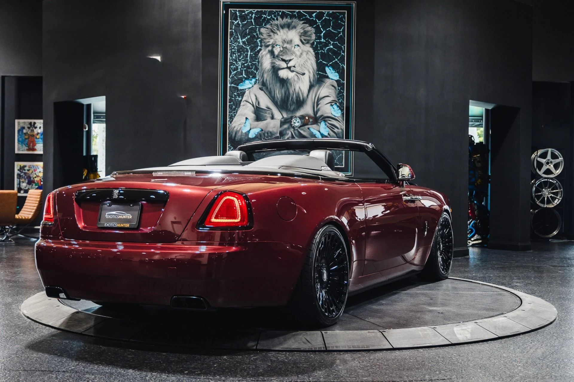 mph008_4210136381_Used_2019_Rolls_Royce_Dawn_1775855974_726446fc87