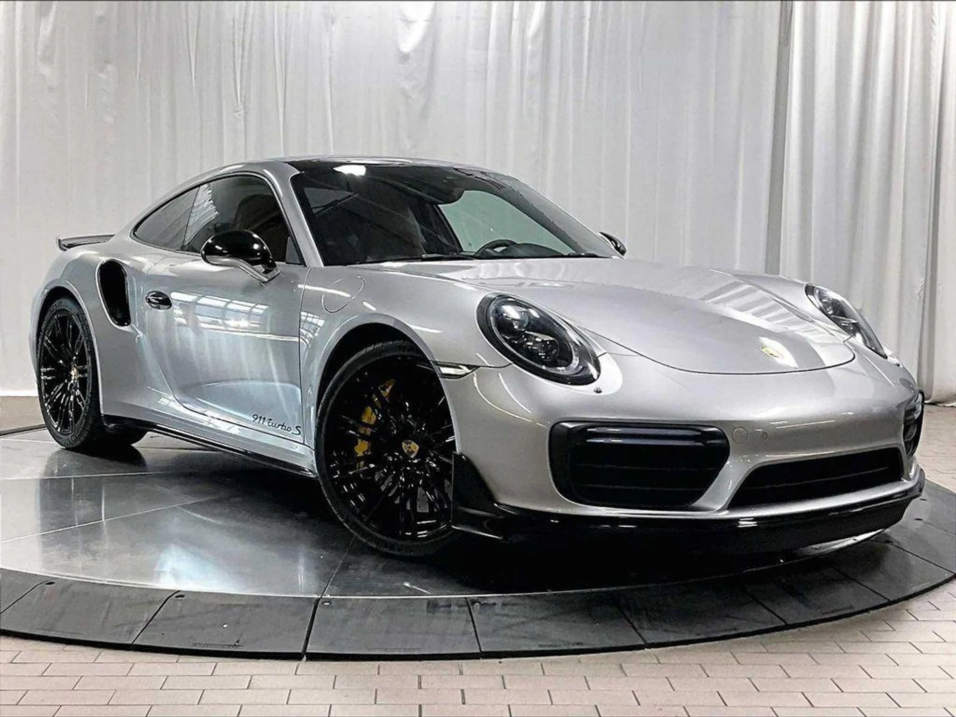 mph008_421457322_0jhll_CLN_Zuyi_I_fd_Cuw8wy_ER_Hs_f26cec0cba