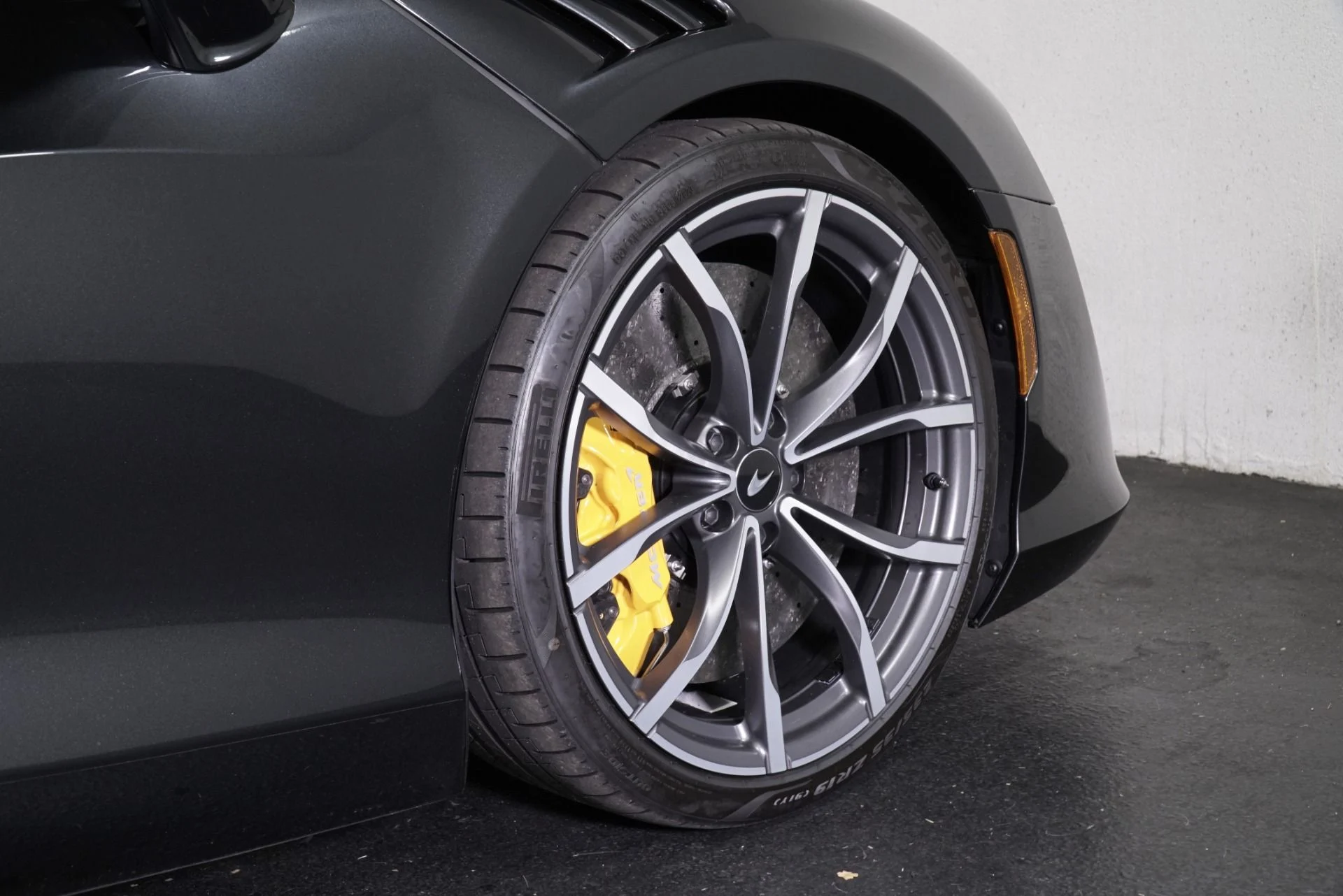 mph008_4218206047_Used_2025_Mc_Laren_Artura_1760457581_72a497a6f2