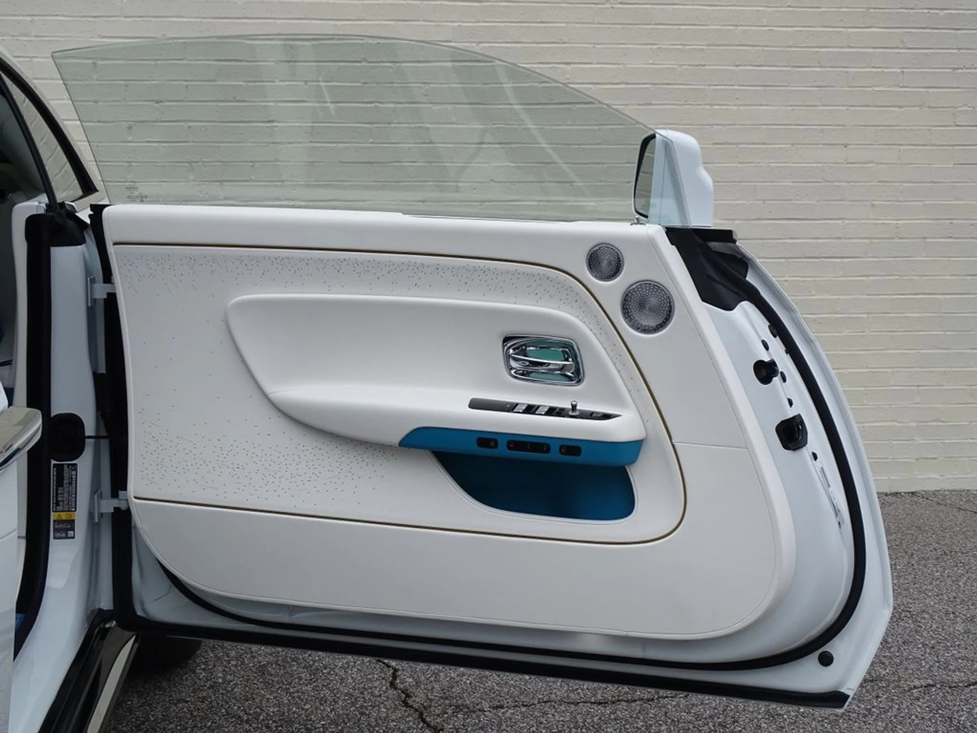 mph008_421990166_2c665c11b25c45c124abd0a958600cdcx_55a46a9b42