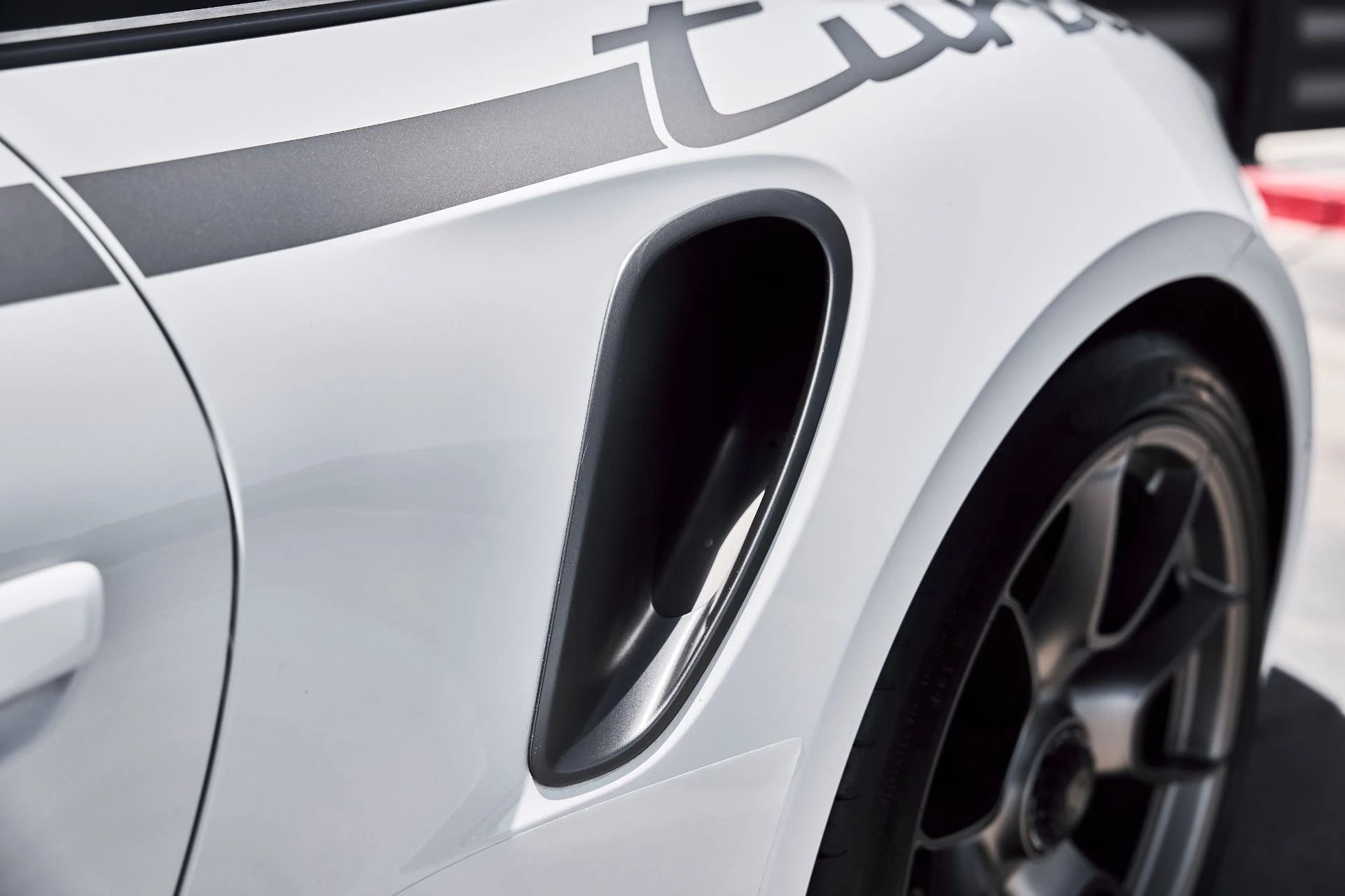 mph008_4224579548_Used_2025_Porsche_911_Turbo_S_1784161184_c1c8e90283