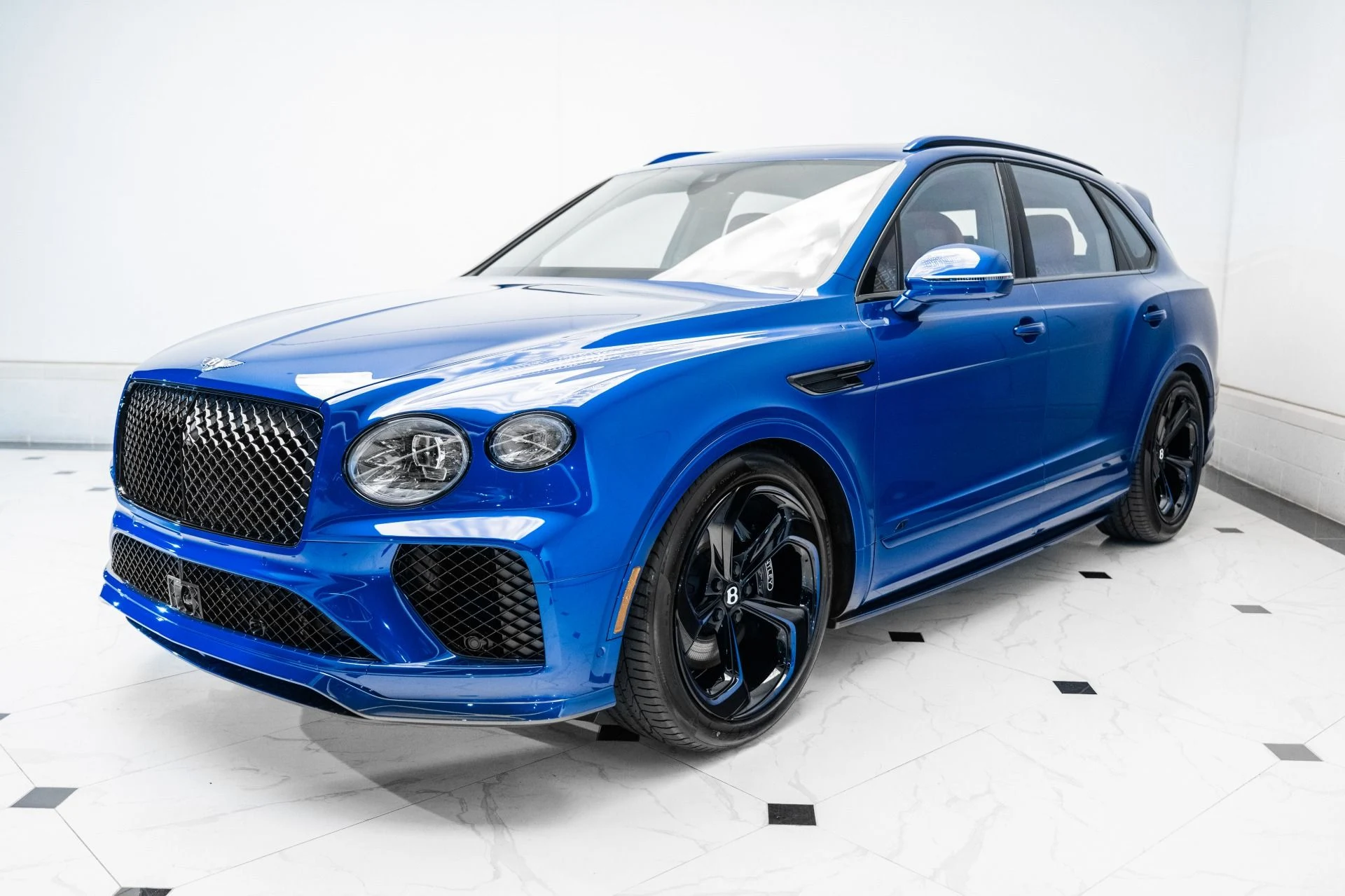 mph008_4227680148_Used_2025_Bentley_Bentayga_S_1744810682_00c1b72a1e