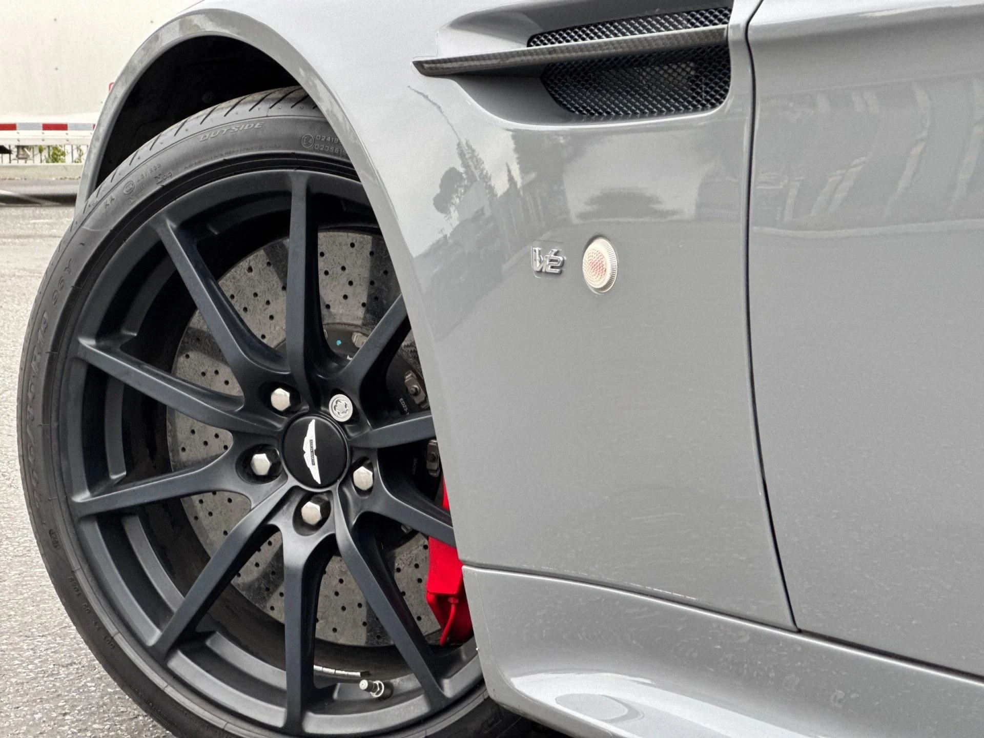 mph008_422806879_Used_2015_Aston_Martin_V12_Vantage_S_1769008608_f4fe9742ac