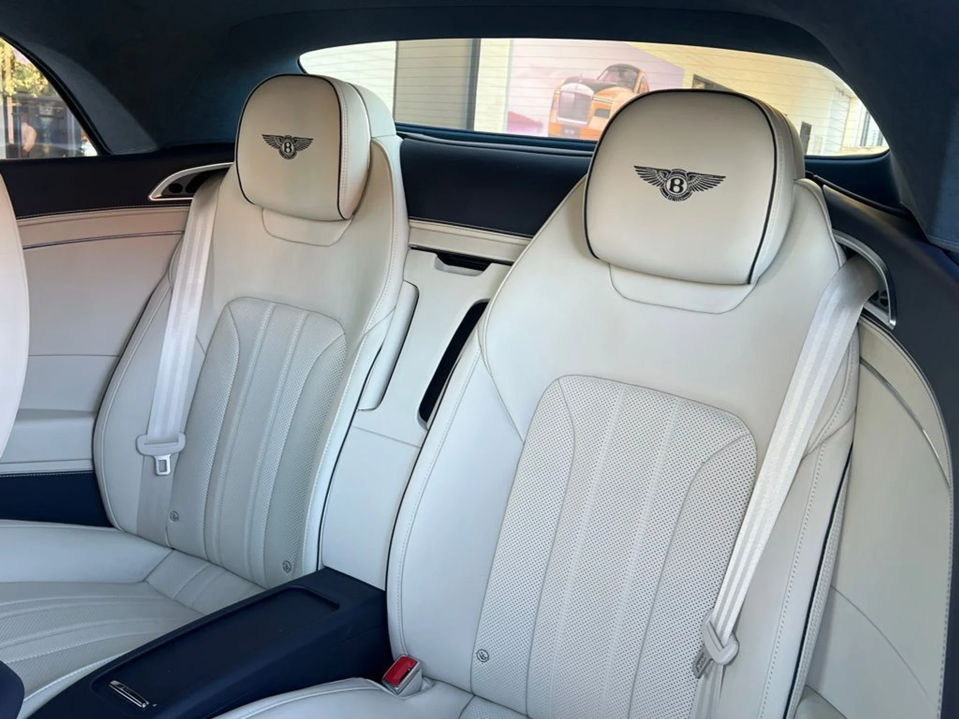 mph008_4237976253_6011eedde802f1c6d51813bee05e69f9x_bcc087a9ab