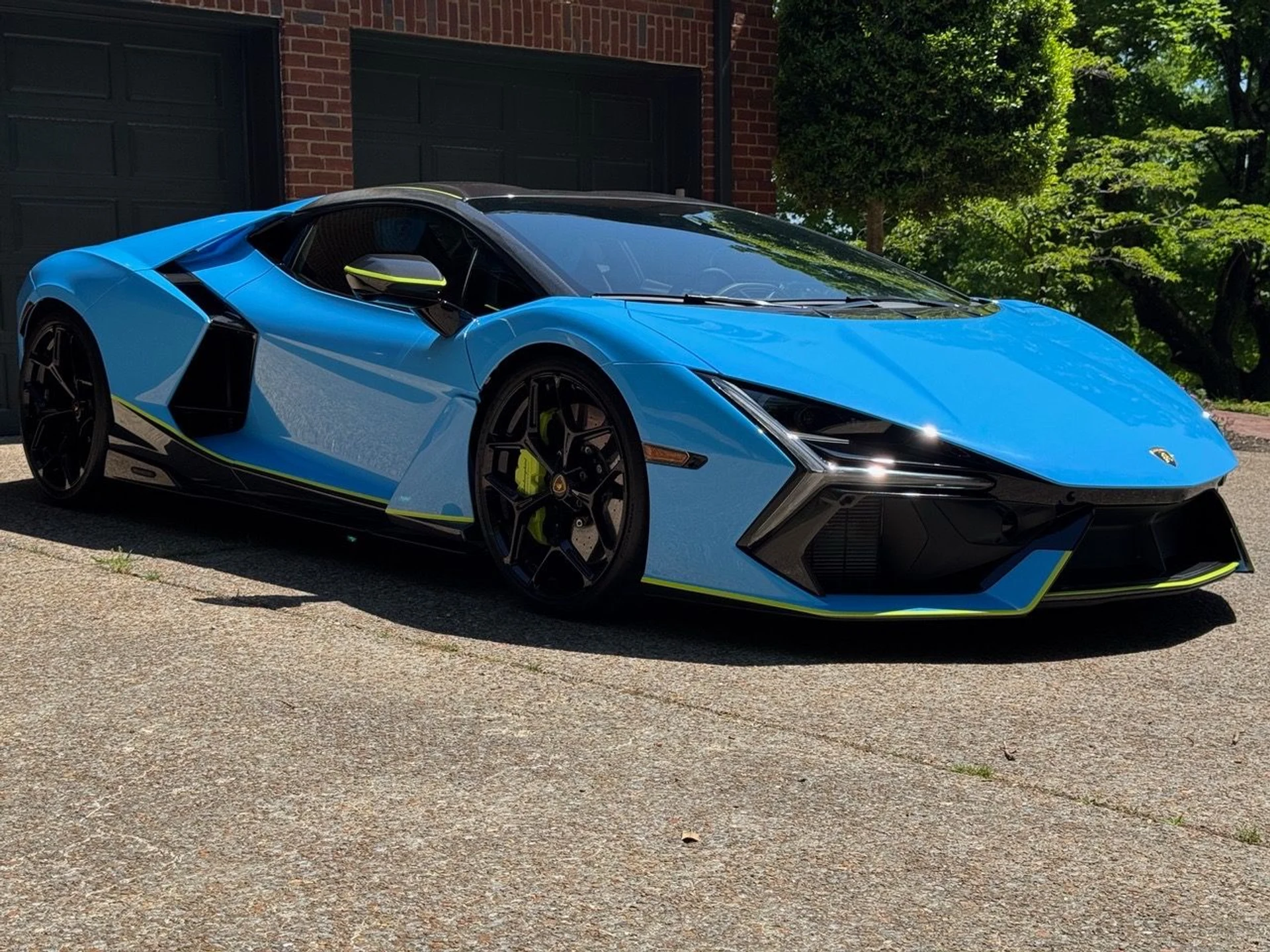 mph008_4245946787_Used_2024_Lamborghini_Revuelto_1778796224_cef3c75891