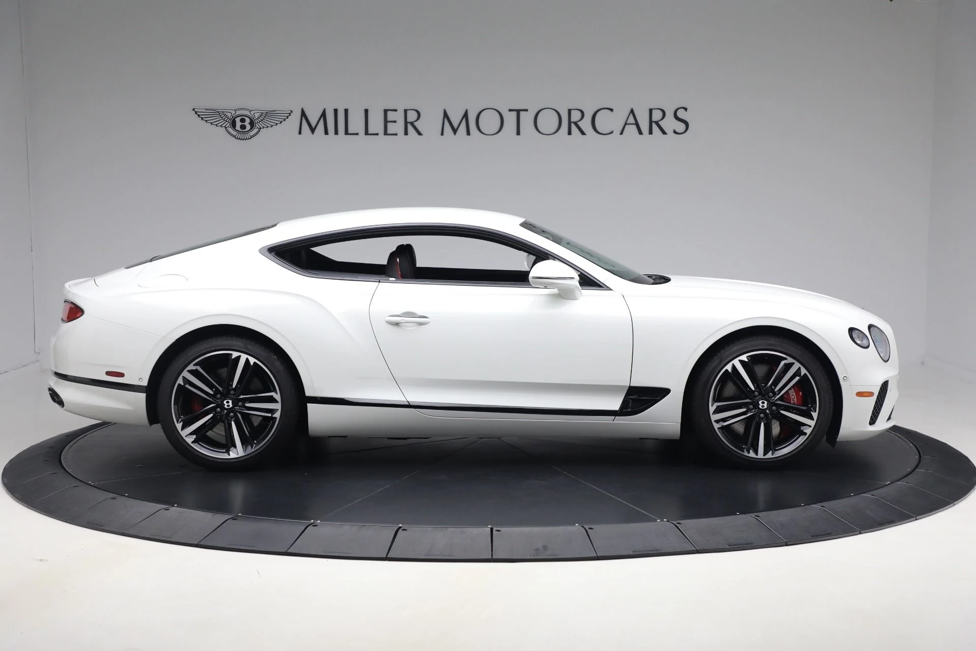 mph008_4246053706_Used_2024_Bentley_Continental_GT_V8_d39215bb52