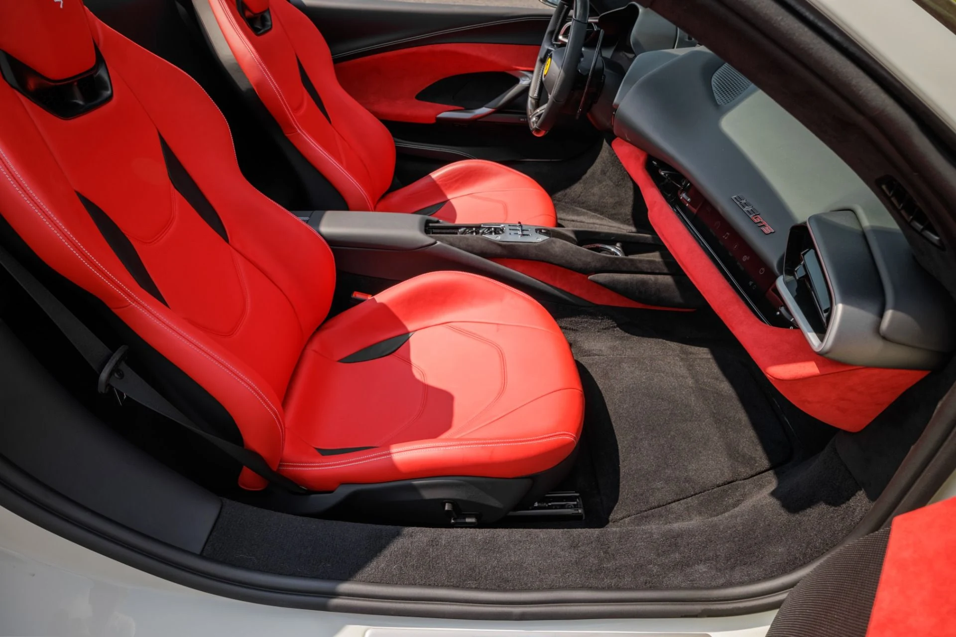 mph008_4250297737_Used_2025_Ferrari_296_GTS_1755544147_c437717748