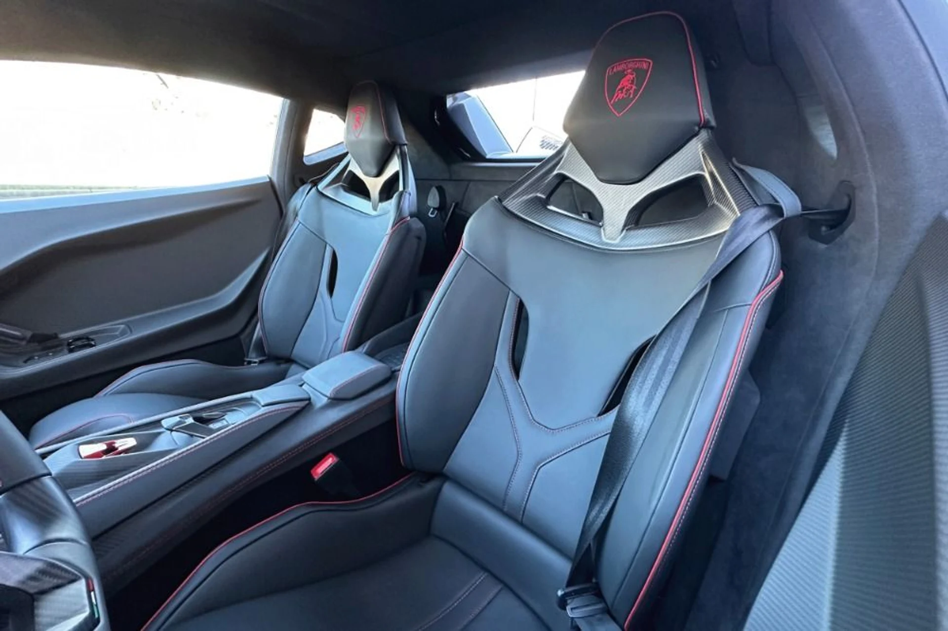 mph008_4251385830_New_2026_Lamborghini_Temerario_Alleggerita_1766488898_63b4525da0