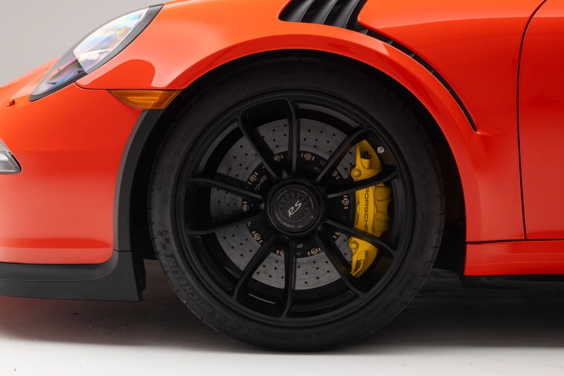 mph008_4252522408_Used_2016_Porsche_911_GT_3_RS_1790180378_b1eec5b34a