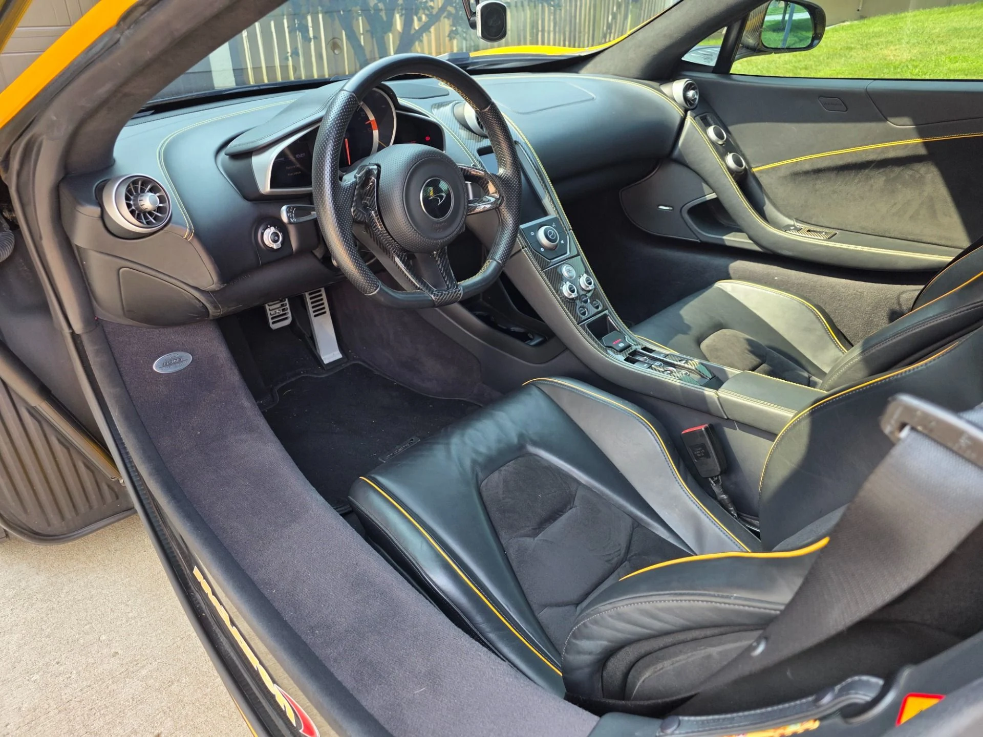 mph008_4255162754_Used_2015_Mc_Laren_650_S_Spider_1754412764_1aada0a7a2