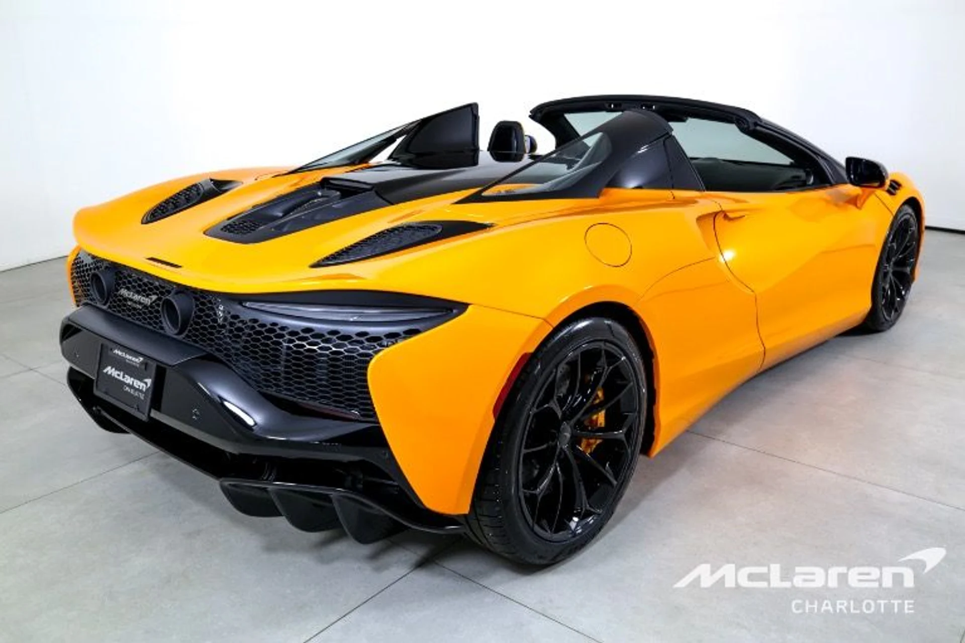 mph008_4258994712_Used_2025_Mc_Laren_Artura_Spider_Tech_Lux_d7f2927e66
