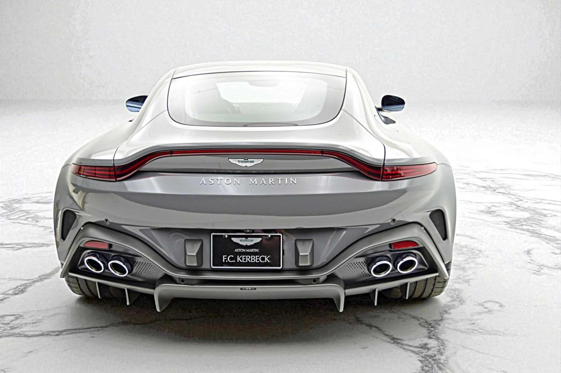 mph008_4261123970_New_2026_Aston_Martin_Vantage_Coupe_ee9c0deb2d