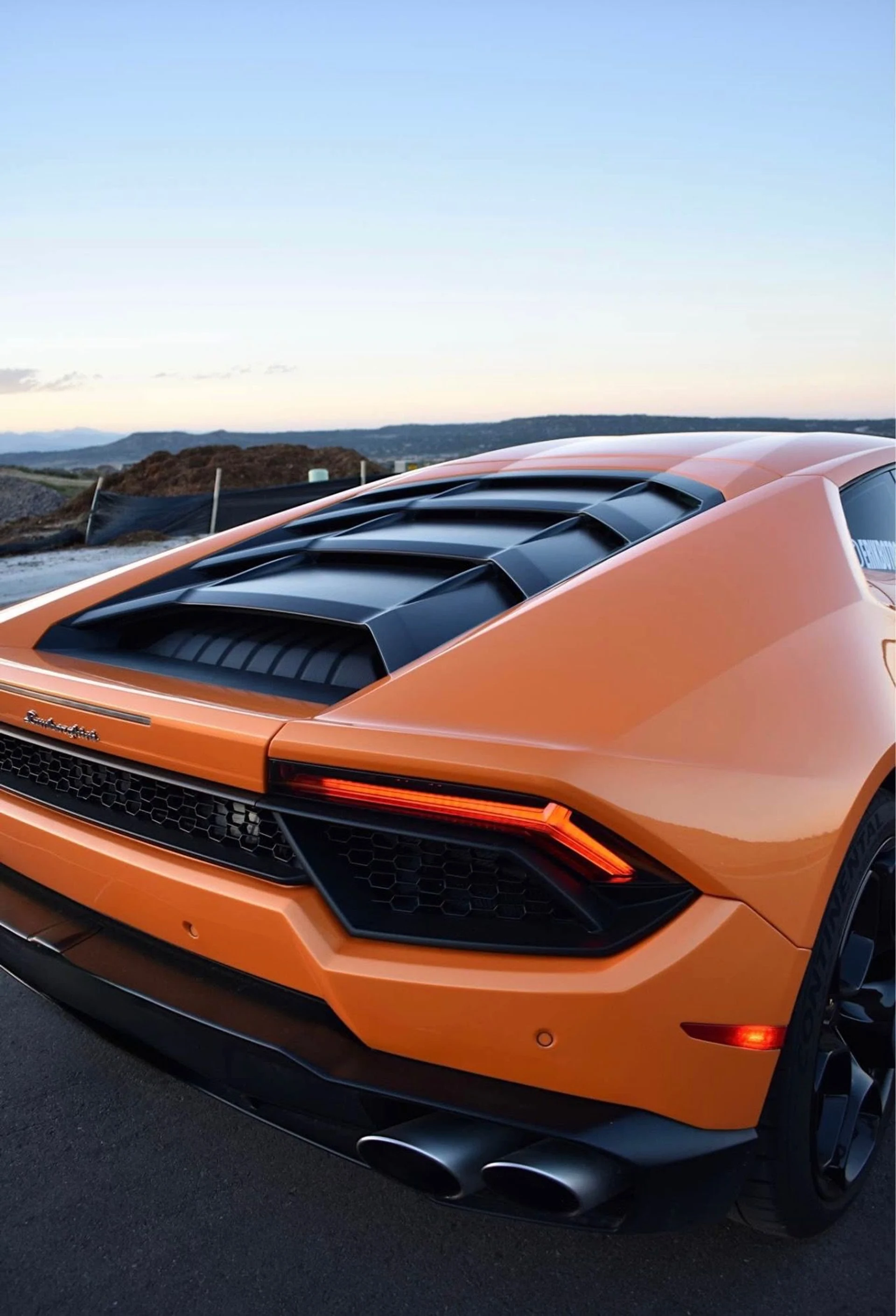 mph008_4263286275_Used_2017_Lamborghini_Huracan_LP_580_2_1760977130_bdf1329783
