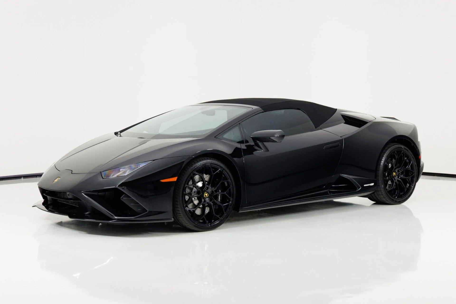 mph008_4264796083_Used_2021_Lamborghini_Huracan_EVO_1784066636_26cf8ce077