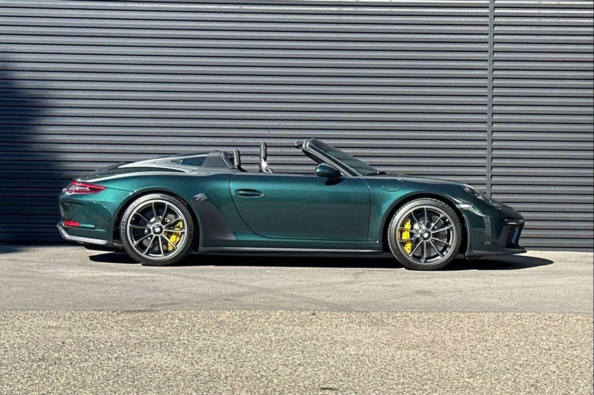 mph008_4264838886_r49_h5f_Yt06_D0_NI_Yt8_Q_Kh7_XX_jg_7595d4fb7e