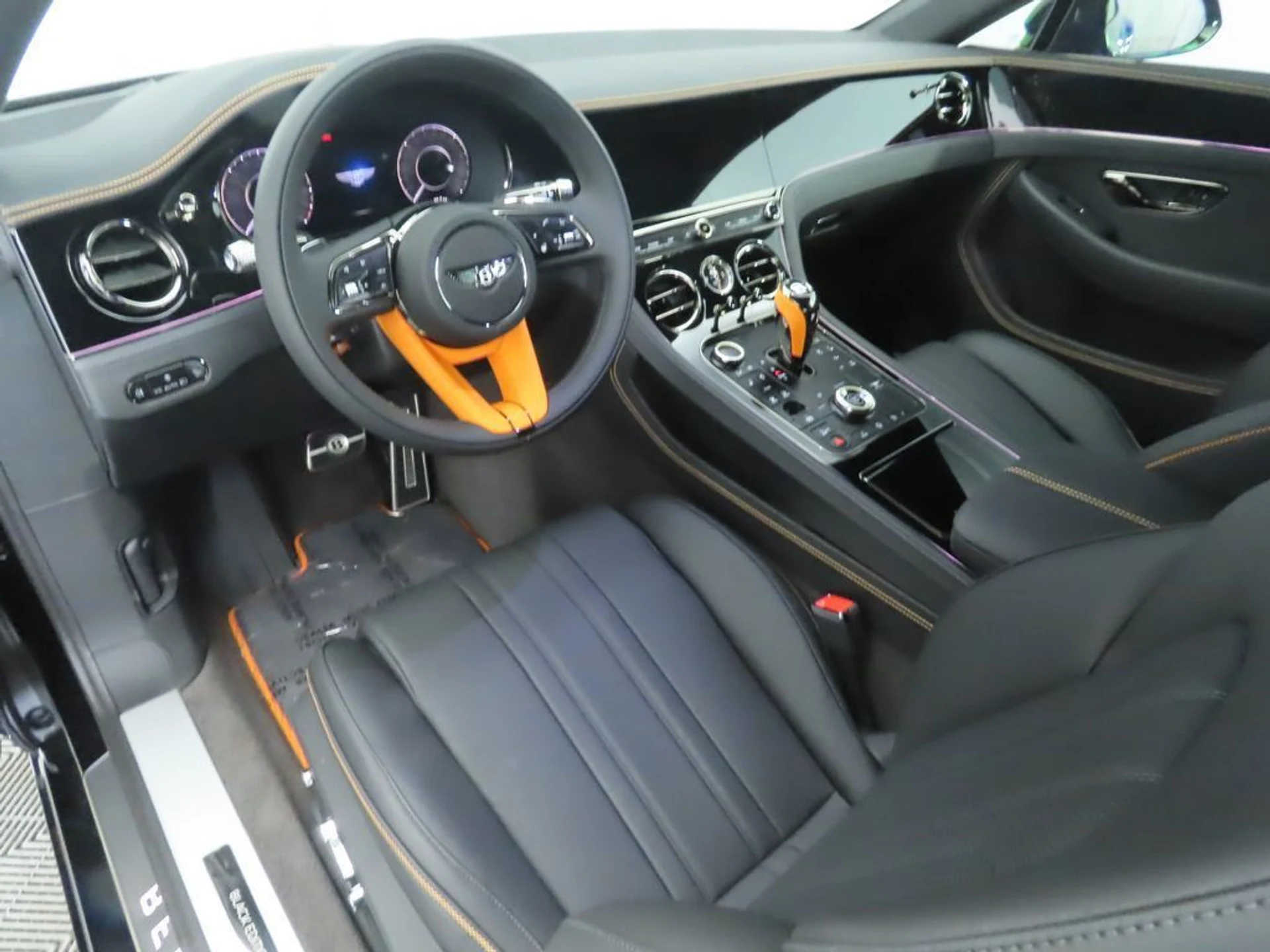 mph008_4269040516_new_2025_bentley_continental_gtblackeditioncoupe_8119_22910188_9_1024_f5c951f98a