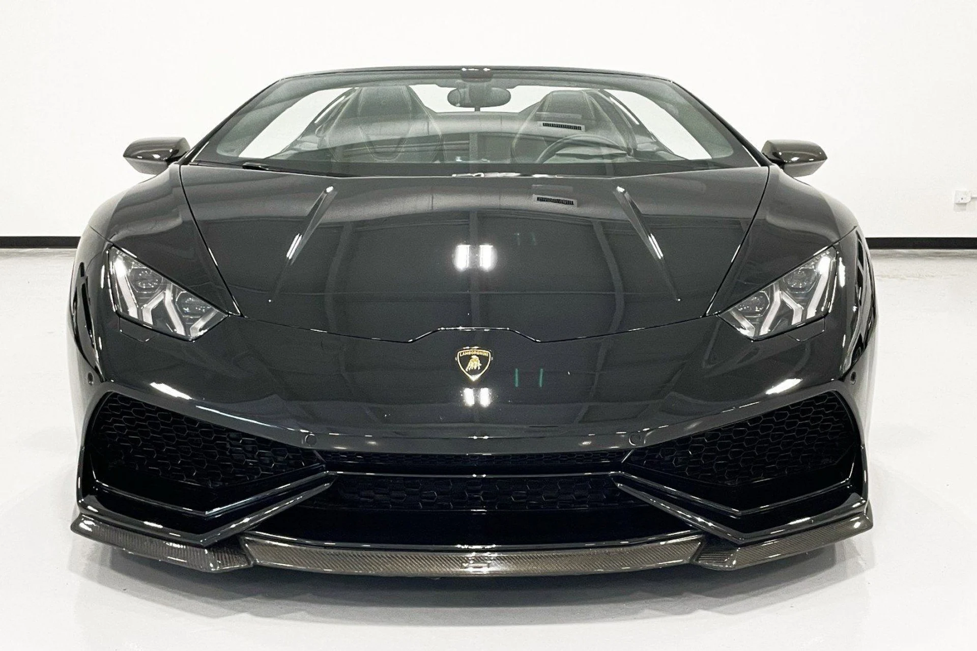 mph008_4287069880_Used_2017_Lamborghini_Huracan_LP_610_4_Spyder_1761858570_92260752d9