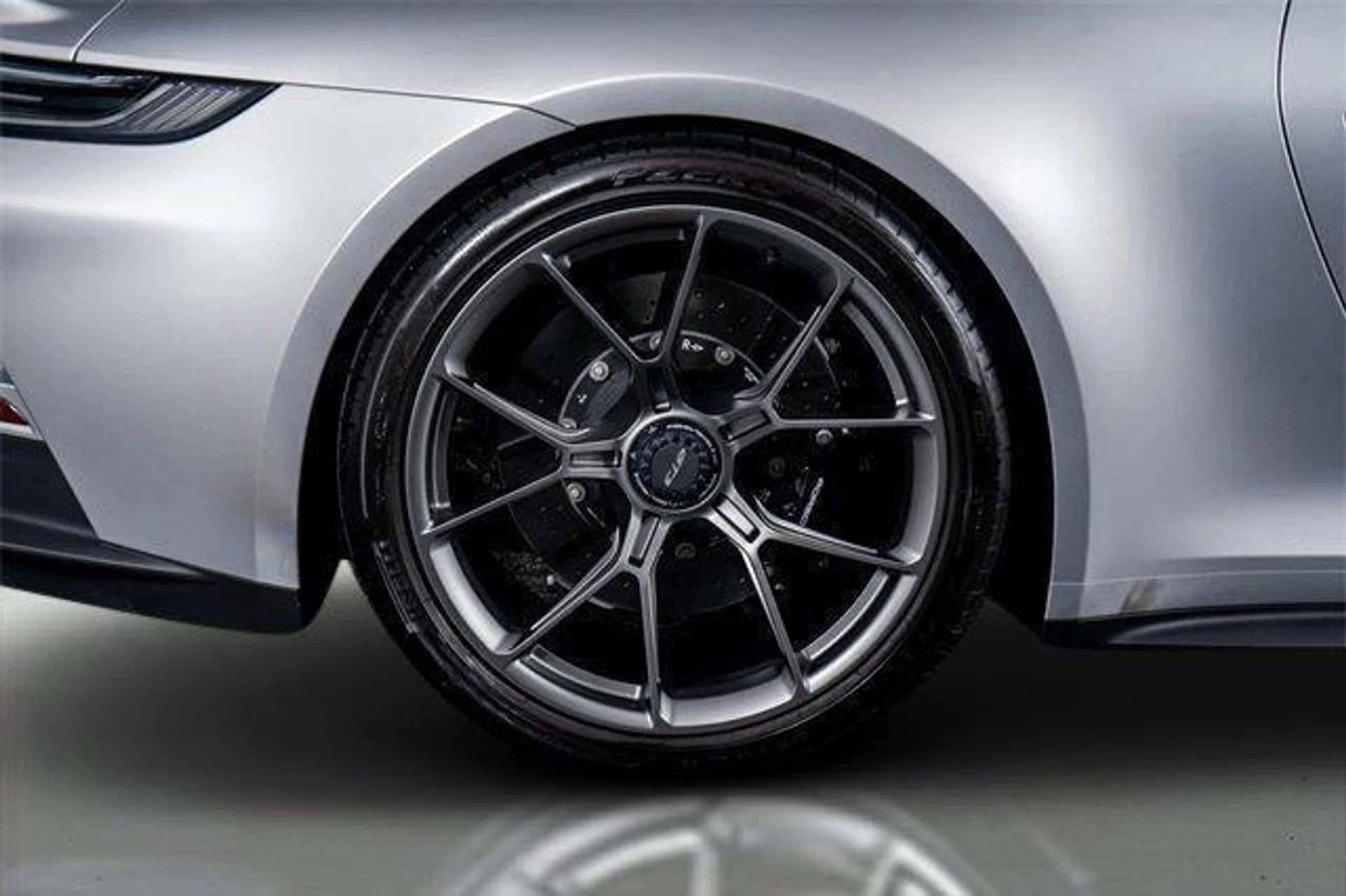 mph008_4291857212_ecth5_F_Hs_TAK_Rcl3_R8f_Kb381_KELA_e2b3efd428