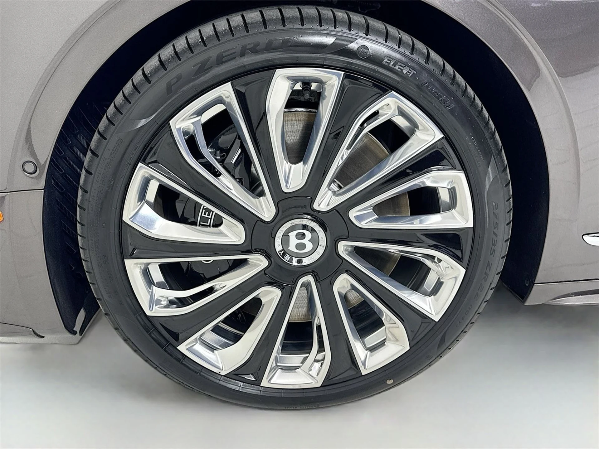 mph008_430103691_eff02dd55d28e1ef3bb5a1ed7a4c5626x_d12ac04b20