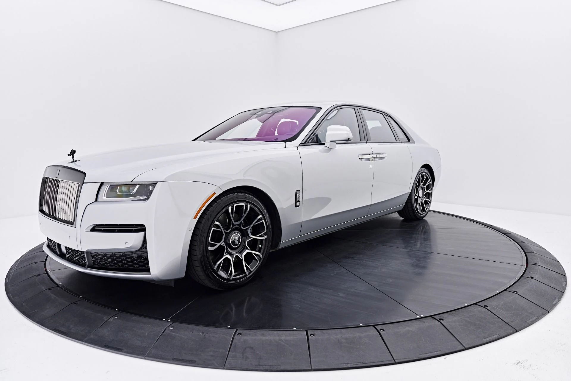 mph008_440237454_Used_2024_Rolls_Royce_Ghost_BLACK_BADGE_1787878295_ed21af1907