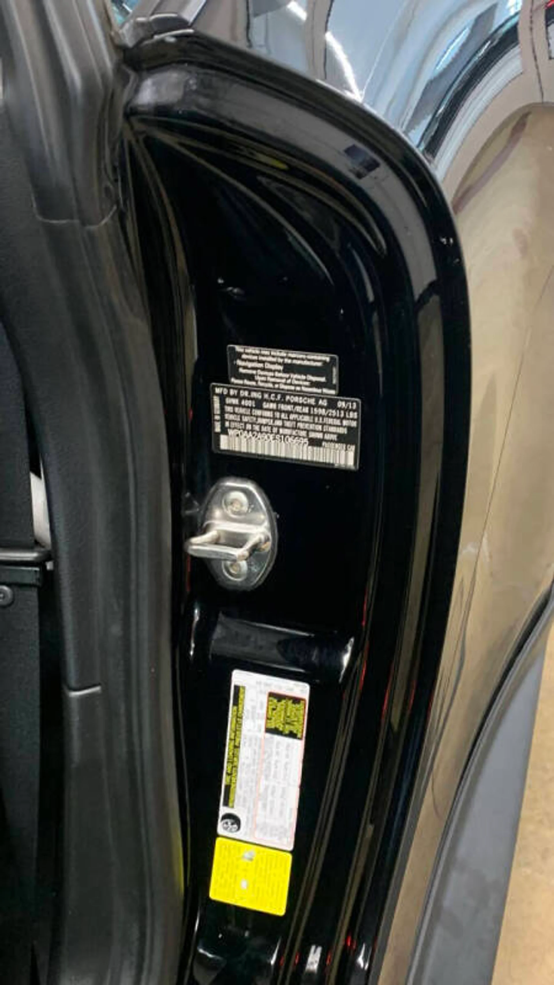 mph008_472323556_2014_porsche_911_carrera_2dr_coupe_7500a10c1c