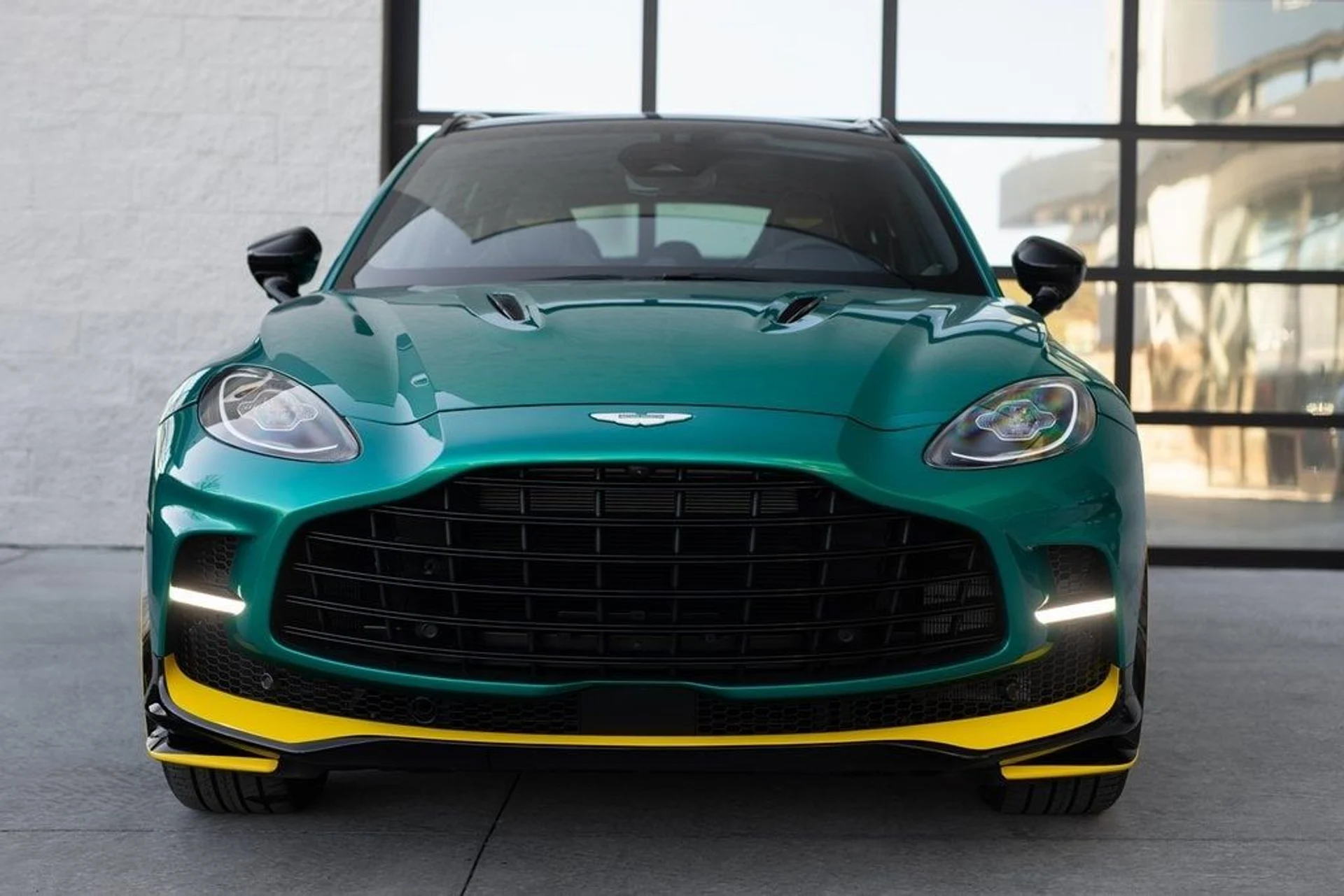 mph008_476136598_d1bd1a68b9e3ef0403400353001f30fbx_fce7222c65