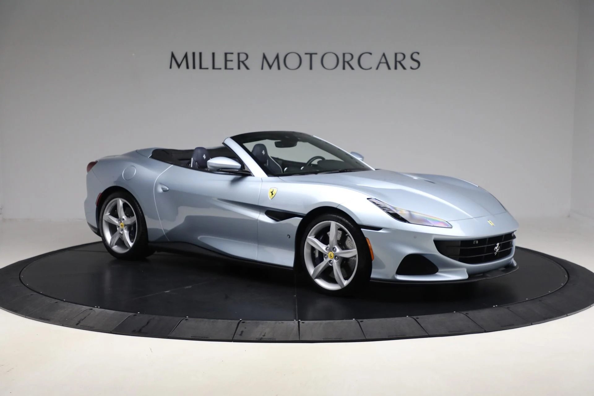 mph008_477835723_Used_2023_Ferrari_Portofino_M_1762634219_e1d27f7460