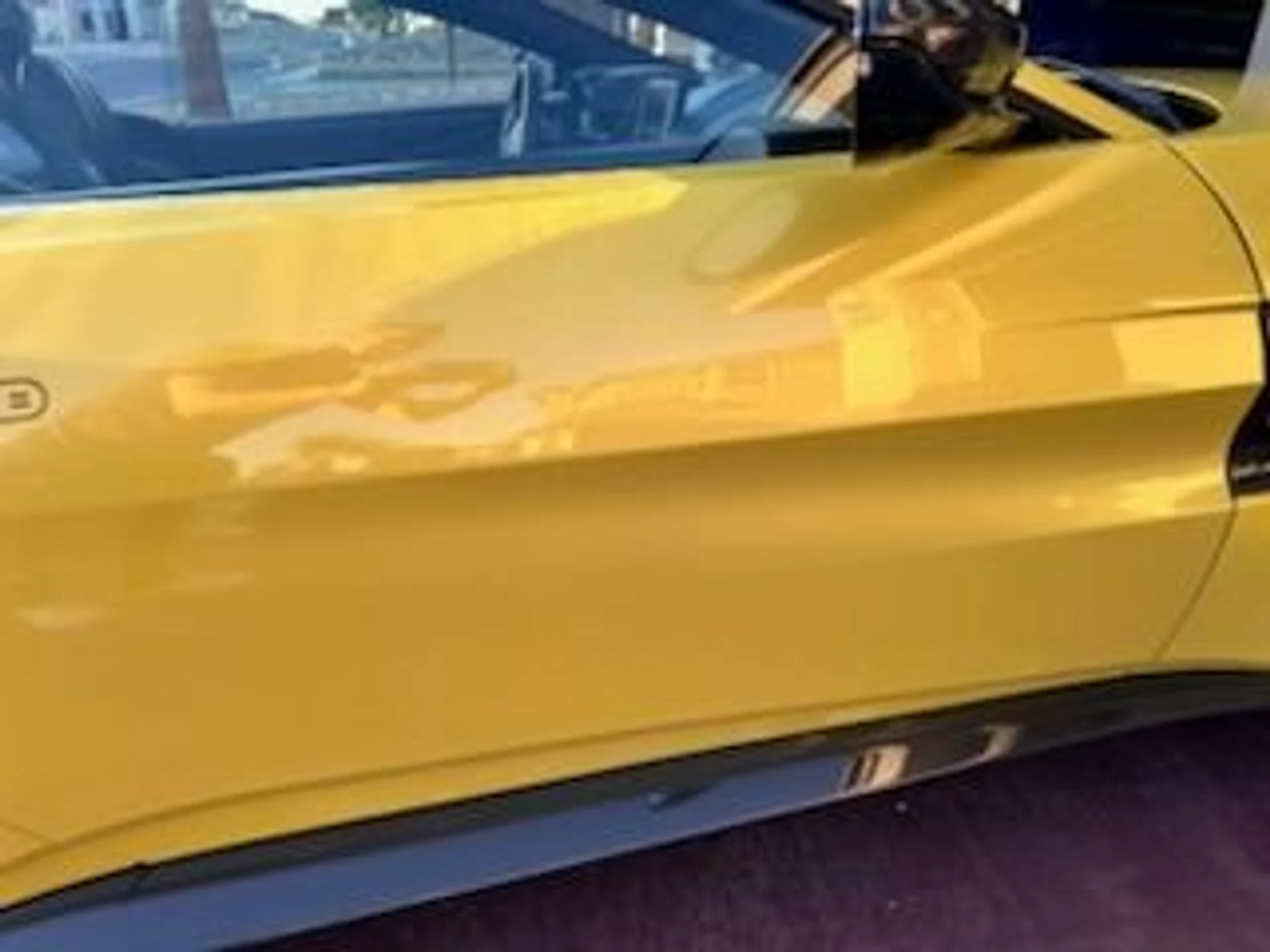 mph008_478038462_Used_2021_Aston_Martin_Vantage_1759360306_e3ae6ca270