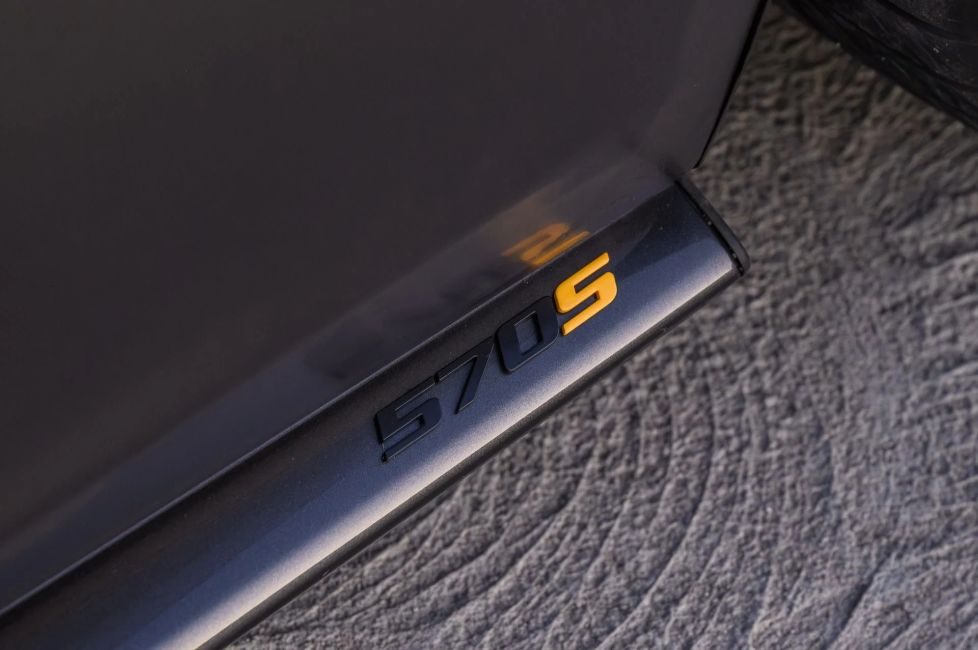 mph008_4837312_Used_2019_Mc_Laren_570_S_1765498604_268af16077