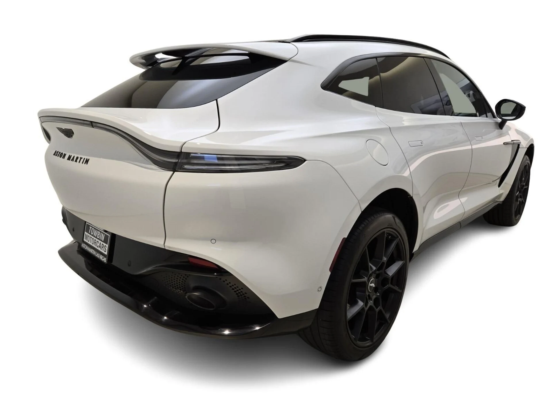 mph008_487316095_Used_2021_Aston_Martin_DBX_1753164305_99b8727c4e