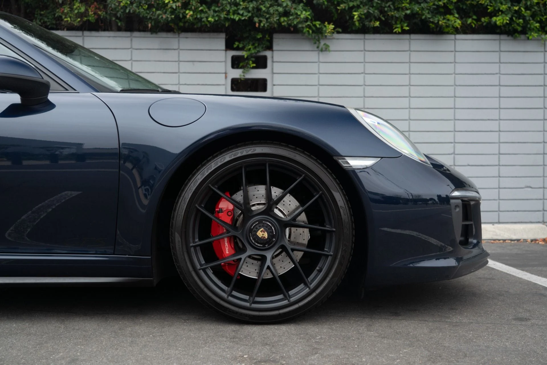 mph008_495998326_Used_2017_Porsche_911_Carrera_GTS_1757460668_4f21ea93d4