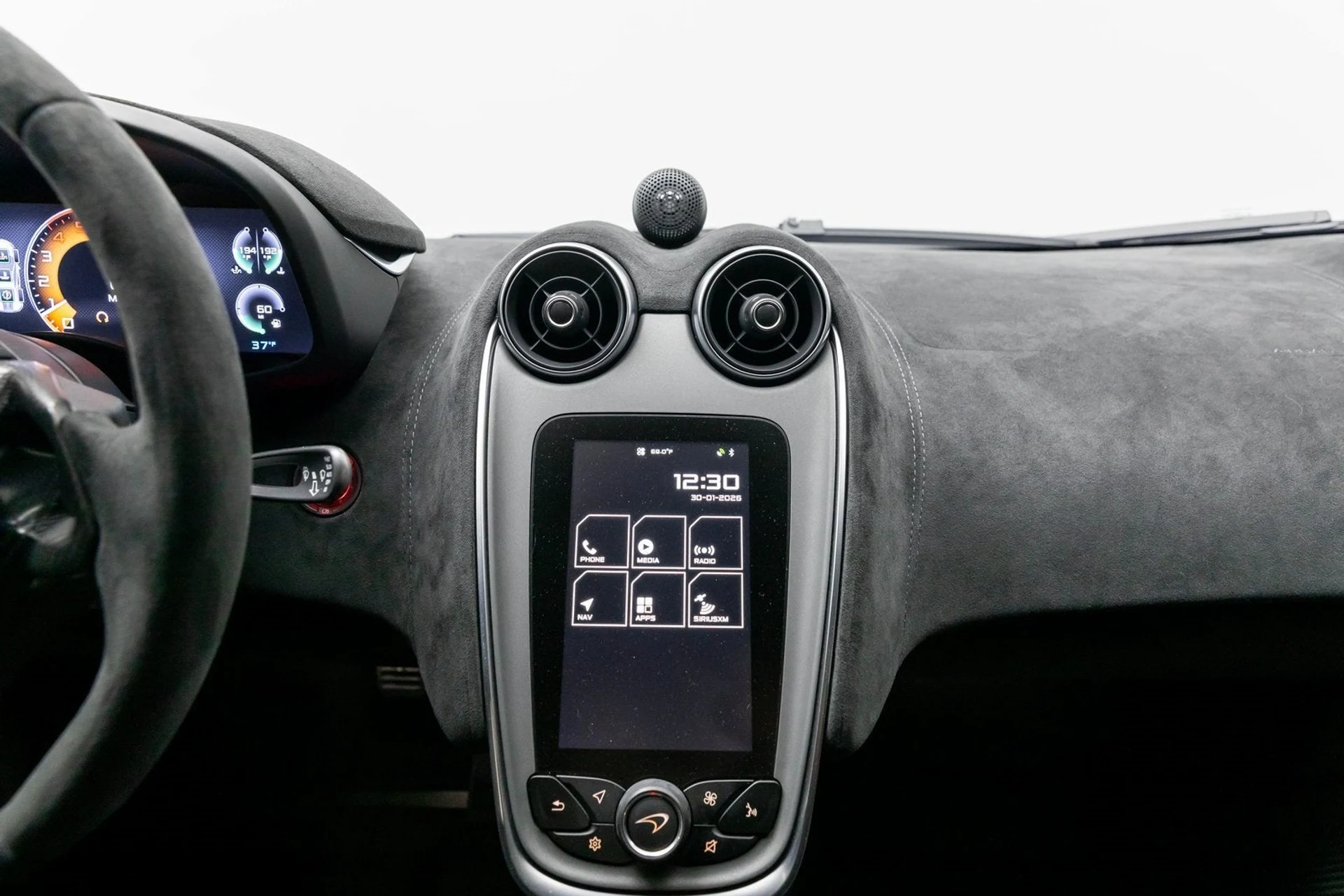 mph008_513940978_9_e479aa6044