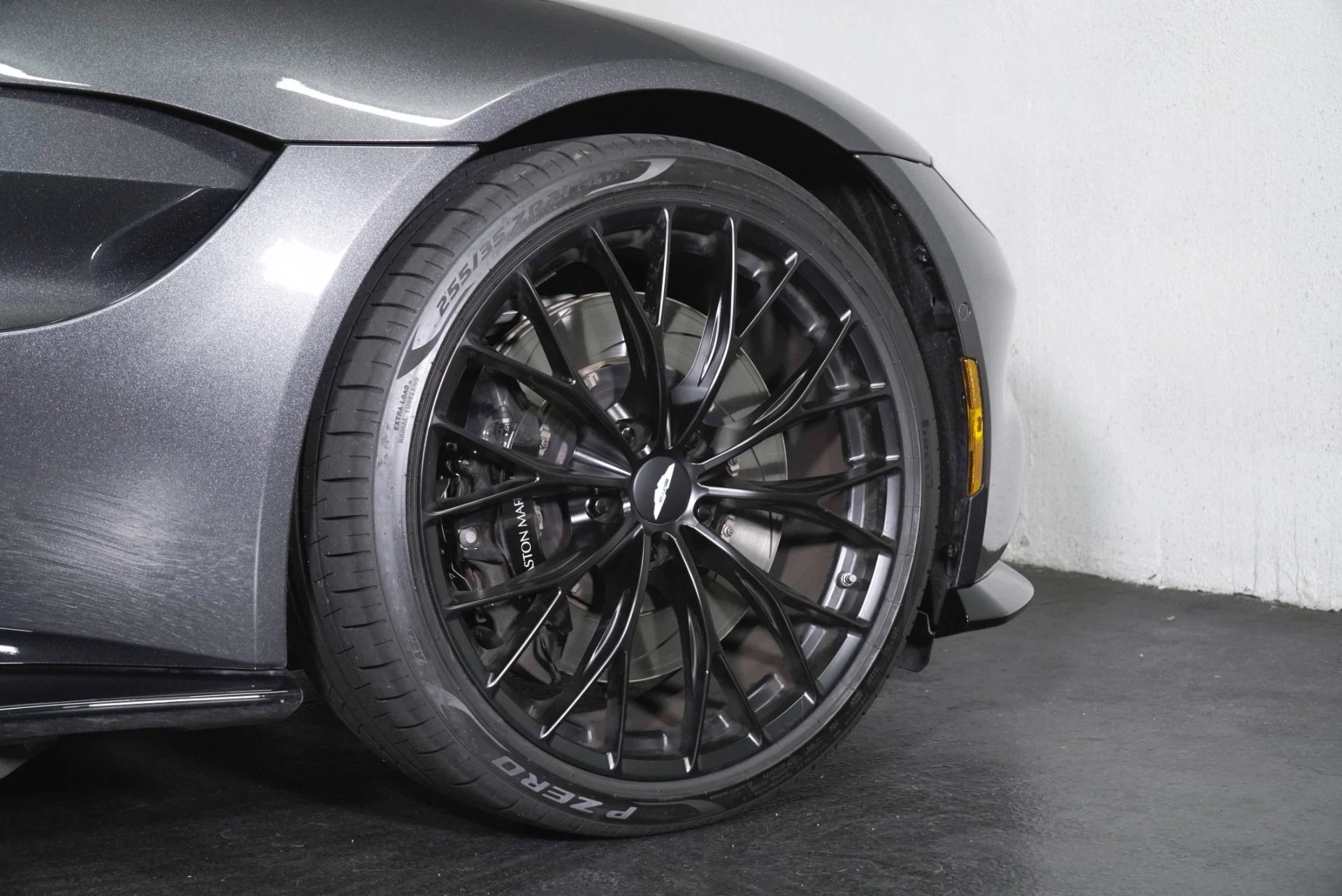 mph008_516338198_Used_2023_Aston_Martin_Vantage_1779907330_496cc4e14e