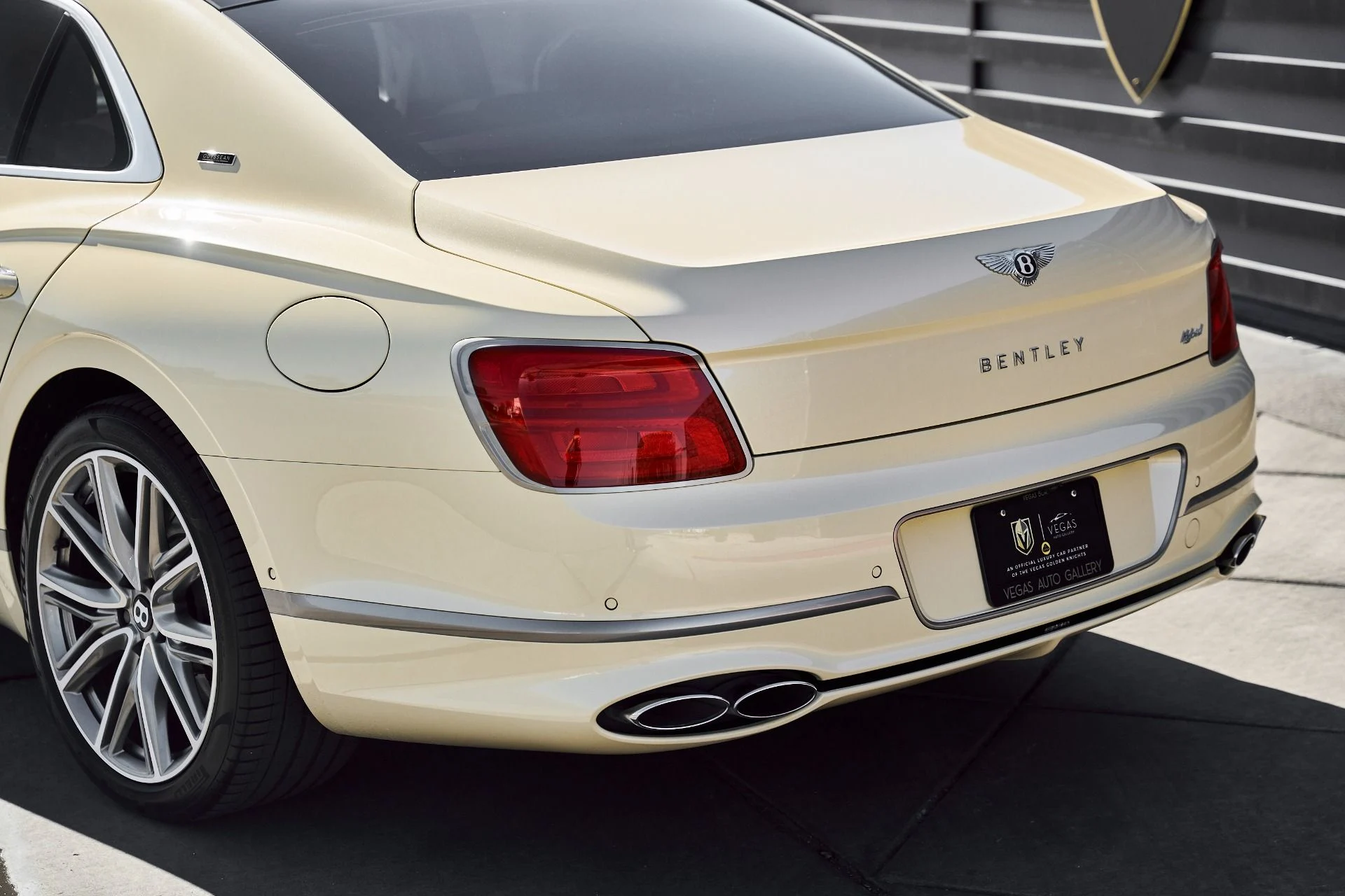 mph008_516653494_Used_2023_Bentley_Flying_Spur_Hybrid_Odyssean_Edition_1770692425_e1b92af030