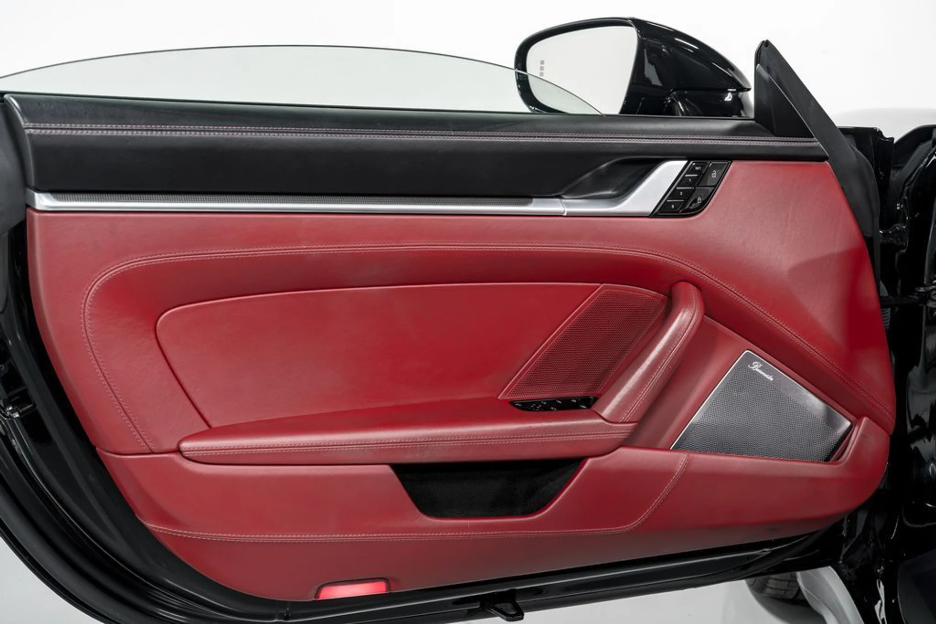 mph008_522561006_f8c03d9278815ad3161f40e397b0649bx_1e04d99e64