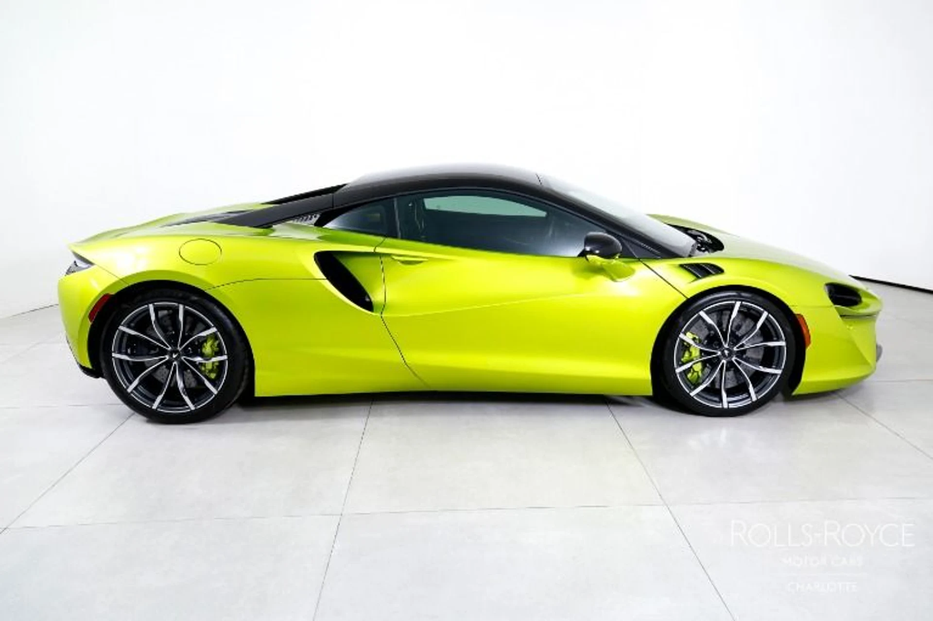 mph008_523138035_Used_2023_Mc_Laren_Artura_8d369e1a17