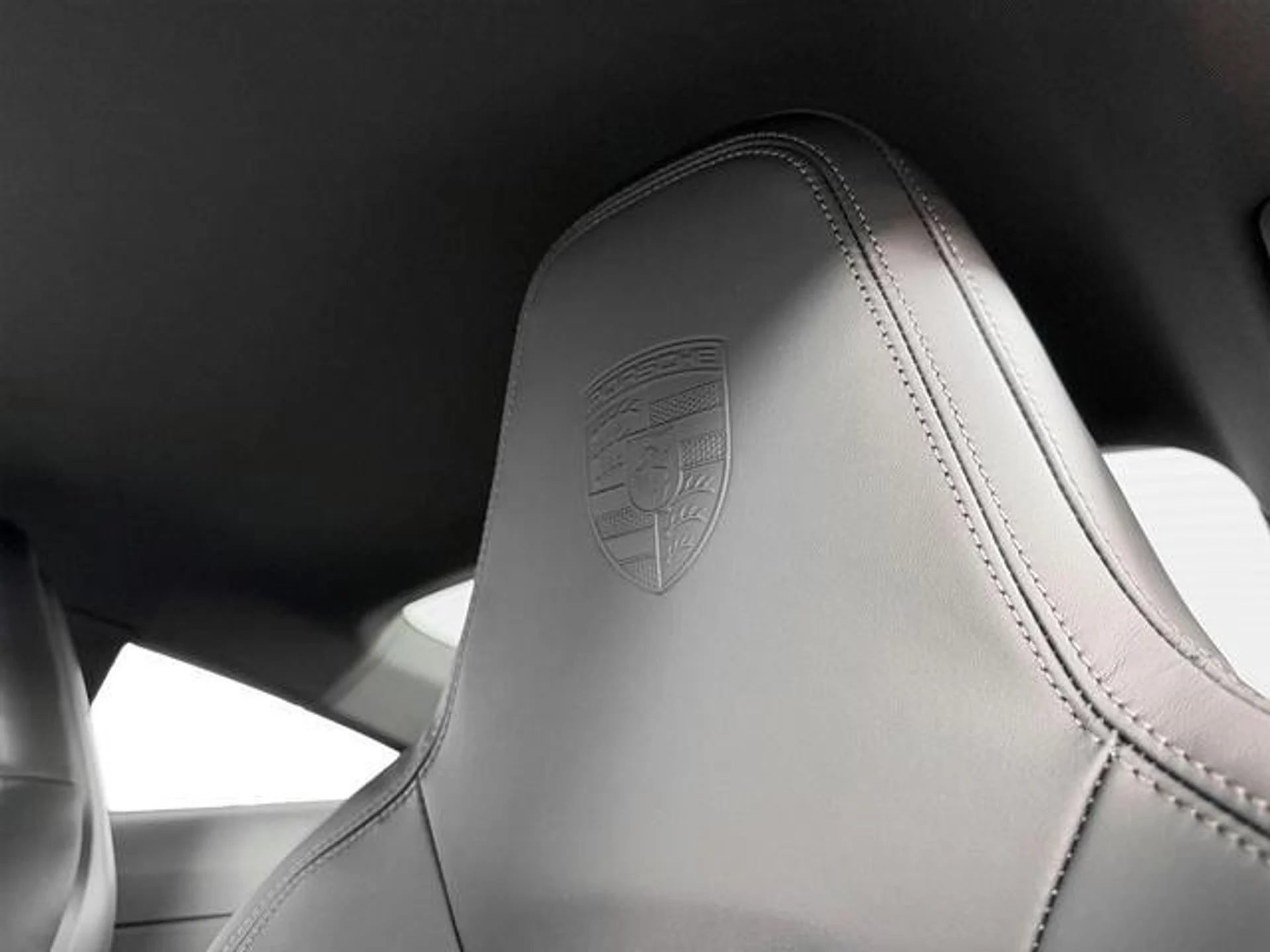 mph008_523894548_lf9w_Ftpg_Oi_M_Wv_Ezo_I_Im_UOA_Esw8_E_6889bd63a5