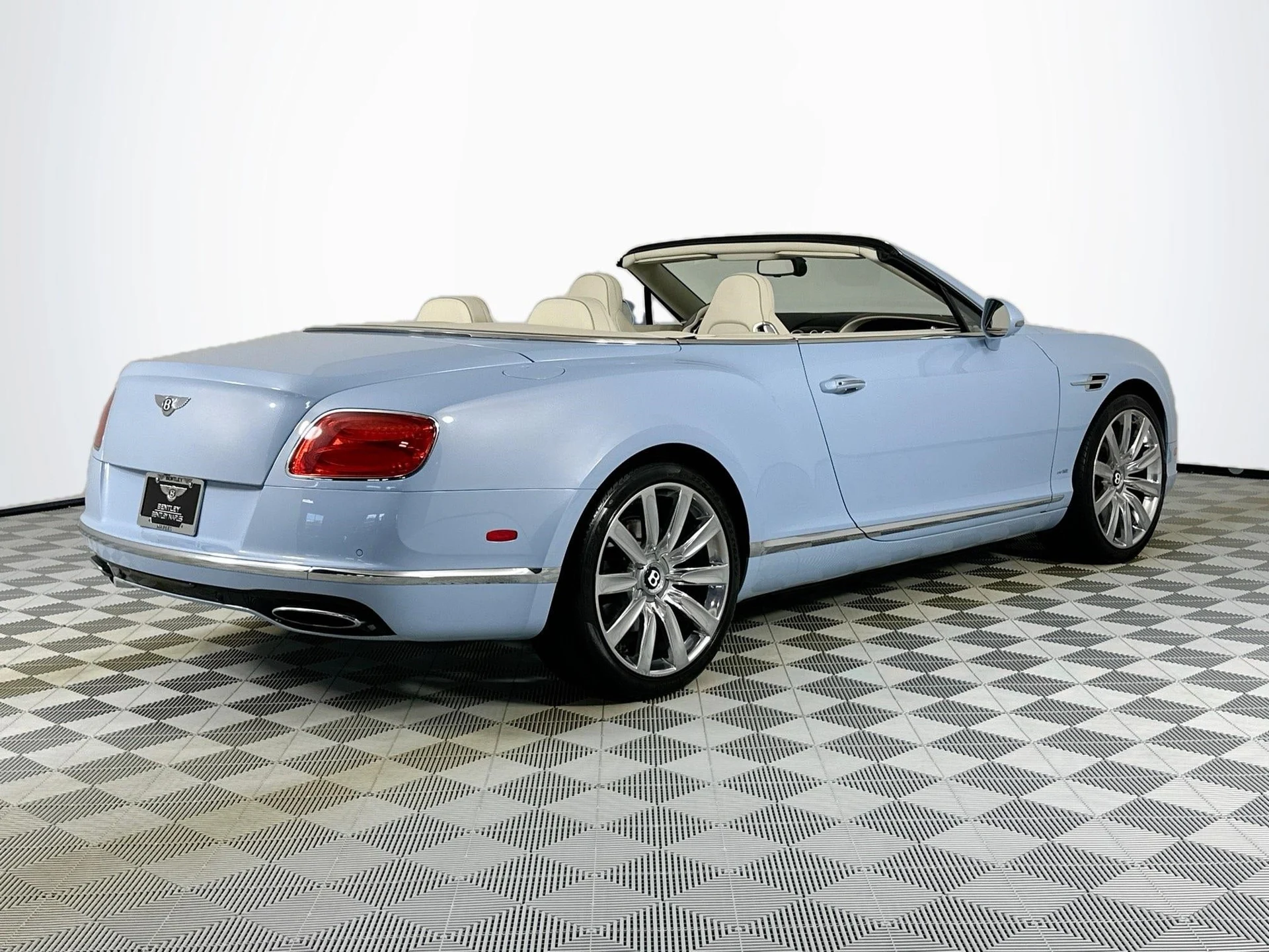 mph008_525907333_9_fe097b1b7d