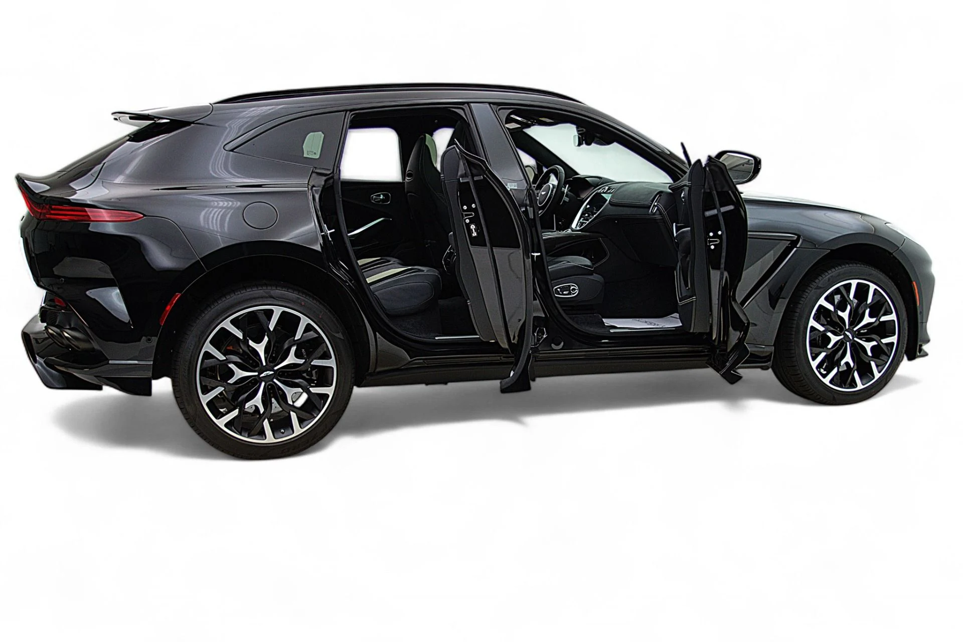 mph008_540545726_Used_2023_Aston_Martin_DBX_707_c61d3c8849