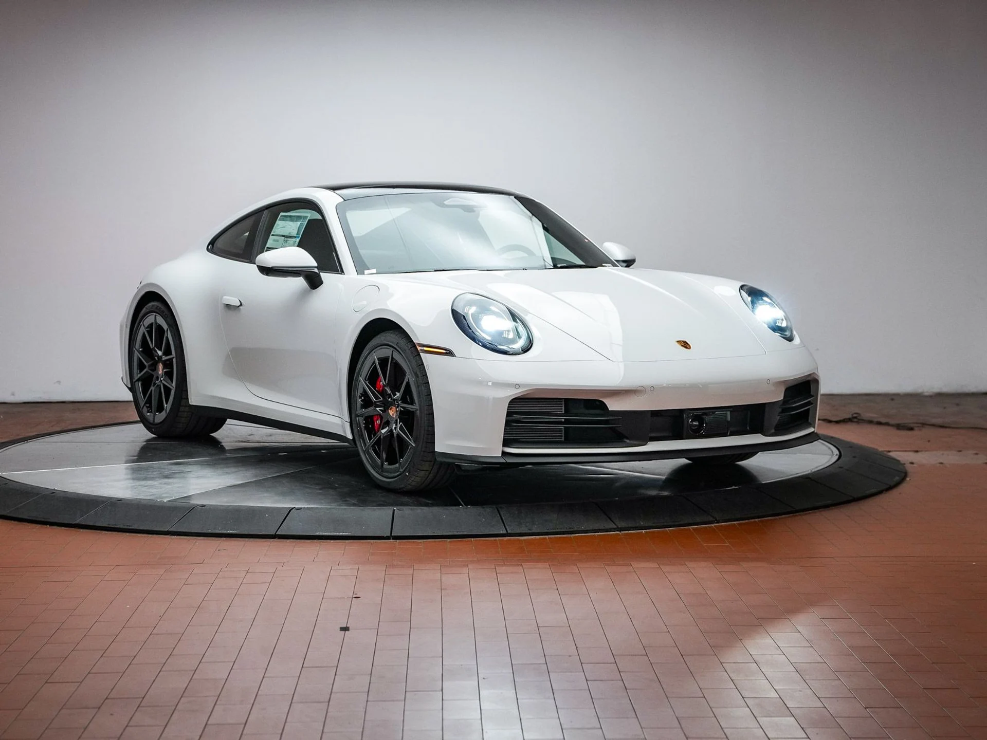 mph008_541900203_3062f801fd4bda4b3d6817b520a5dd76x_95f77a3466