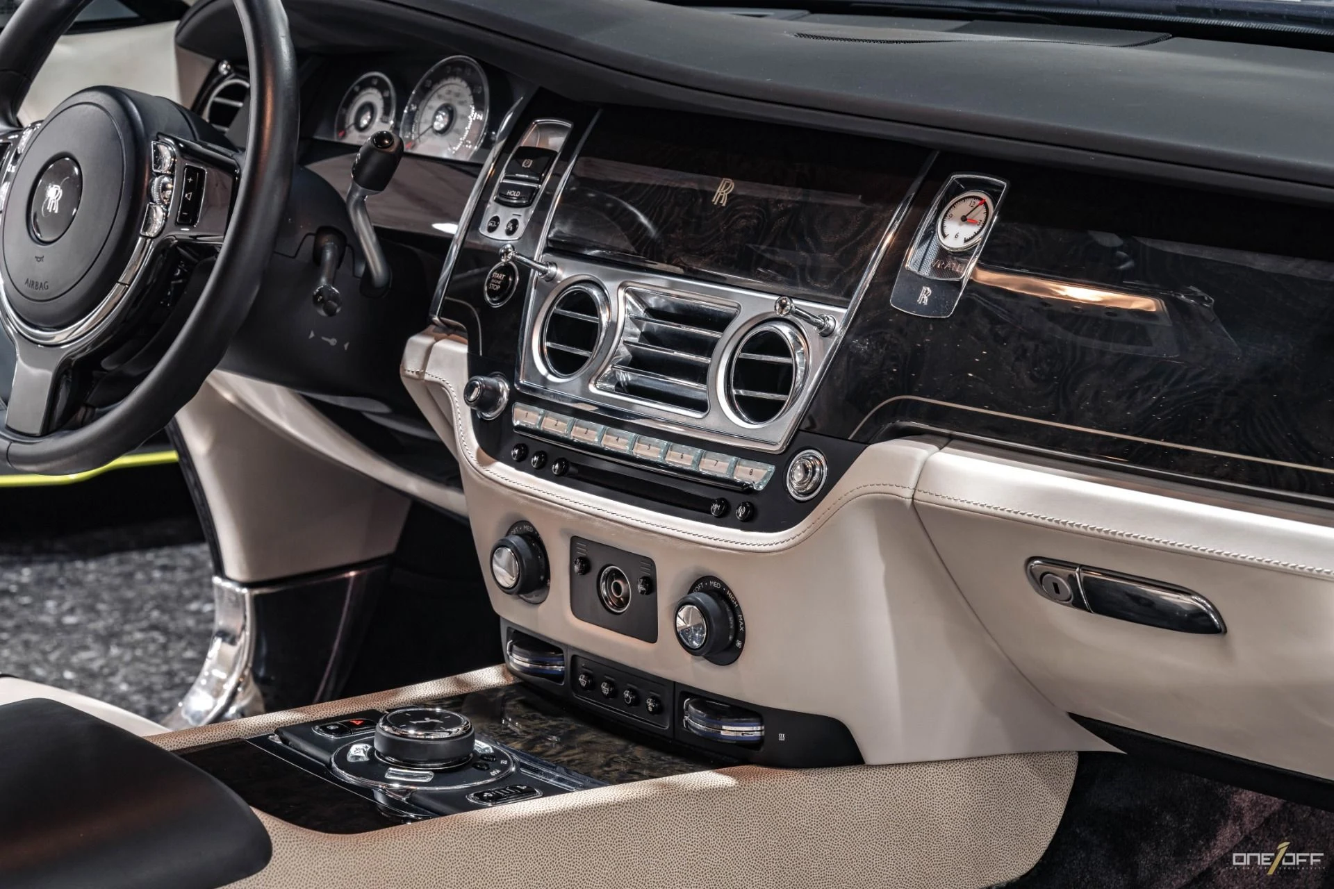mph008_5425659_Used_2014_Rolls_Royce_Wraith_HUGE_369_K_MSRP_Mansory_Starlight_Driver_Assist_3_Full_Matte_PPF_1707163931_5d57eaa361