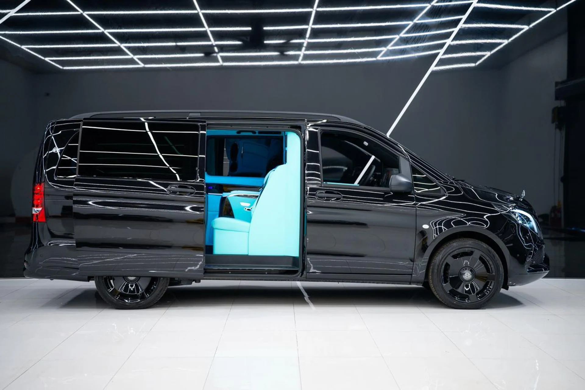 mph008_54307925_cbc995292be28f55cb98ef8b9abb25ff_3328b1b05a