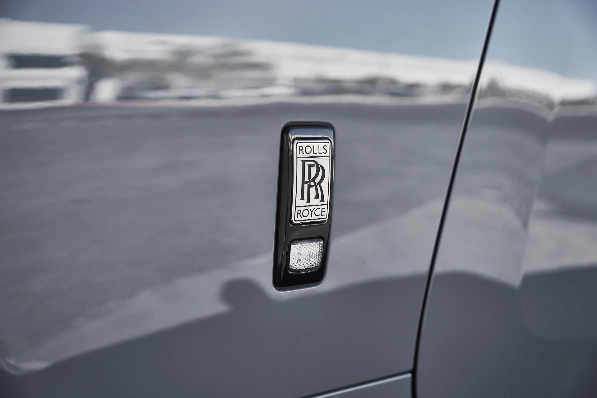 mph008_54352262_Used_2020_Rolls_Royce_Wraith_Base_1776302564_fb65c542be